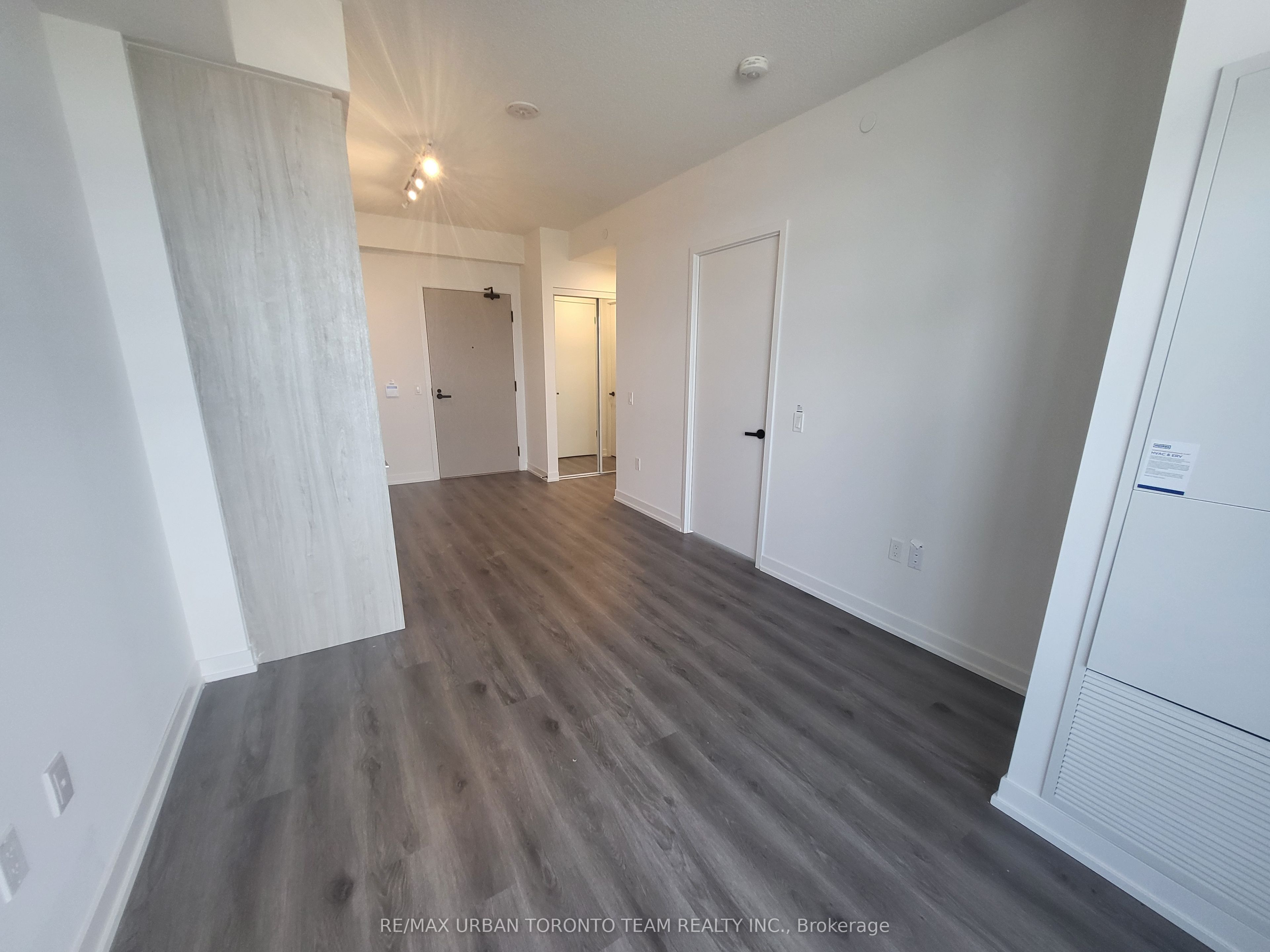 Unit 3310 - 225 Commerce Street, Vaughan 2
