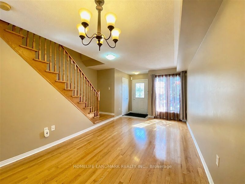 28 Silver Linden Drive, Richmond Hill 3