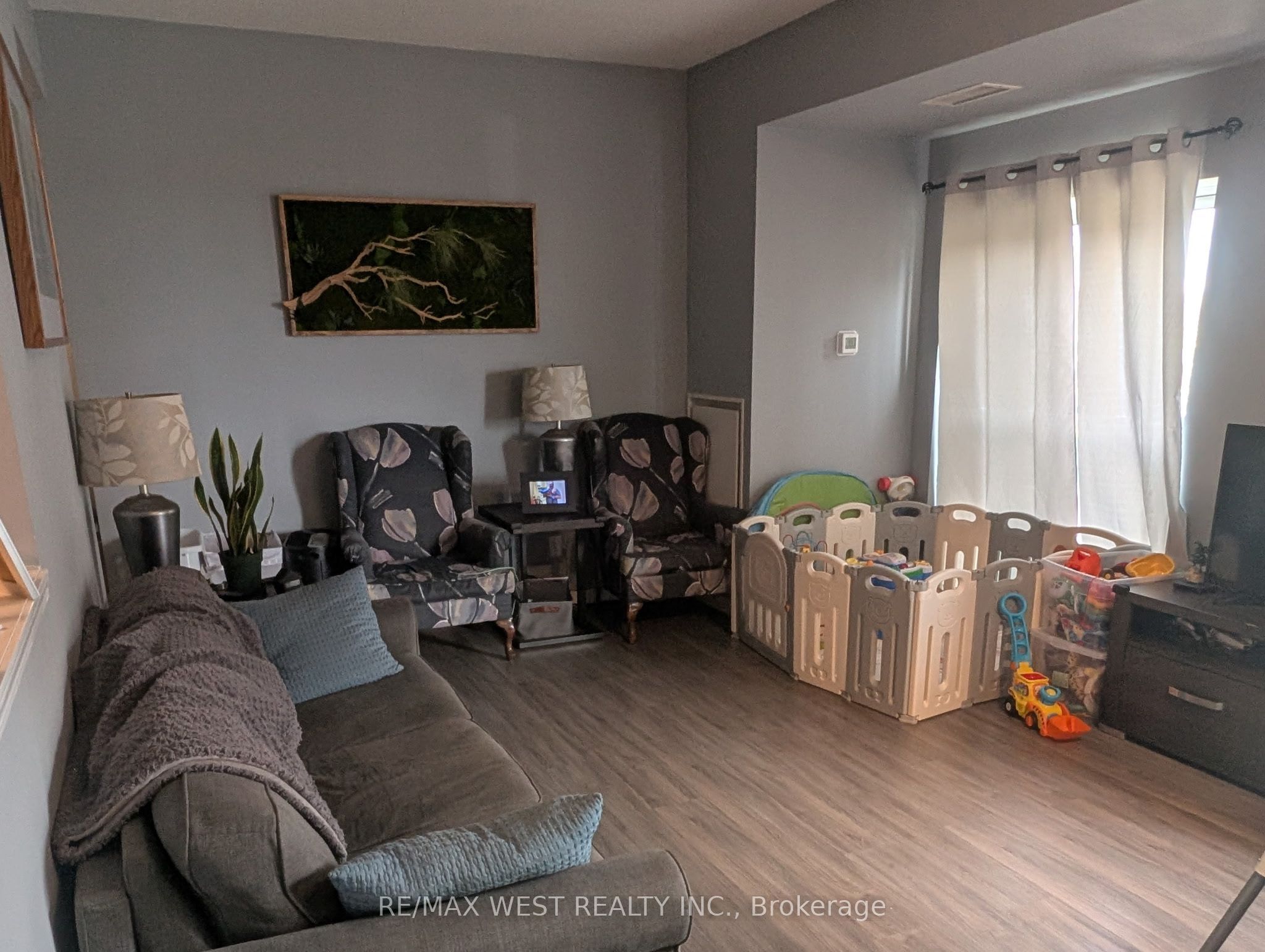 Unit 421 - 1 Maison Parc Court, Vaughan 5