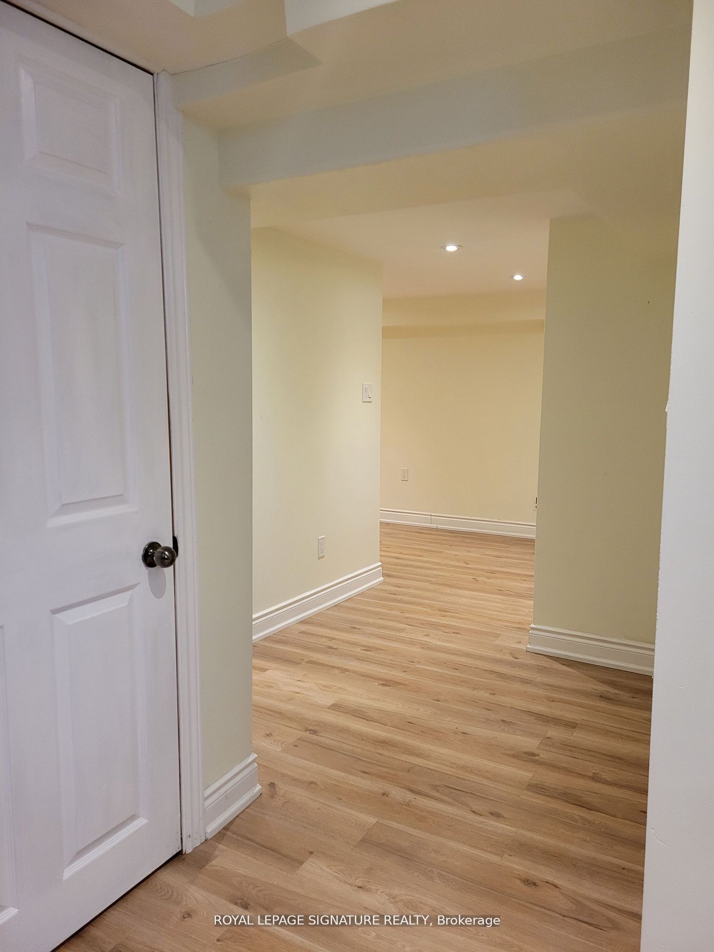 Unit Lower - 42 Ambleside Crescent, Markham 2