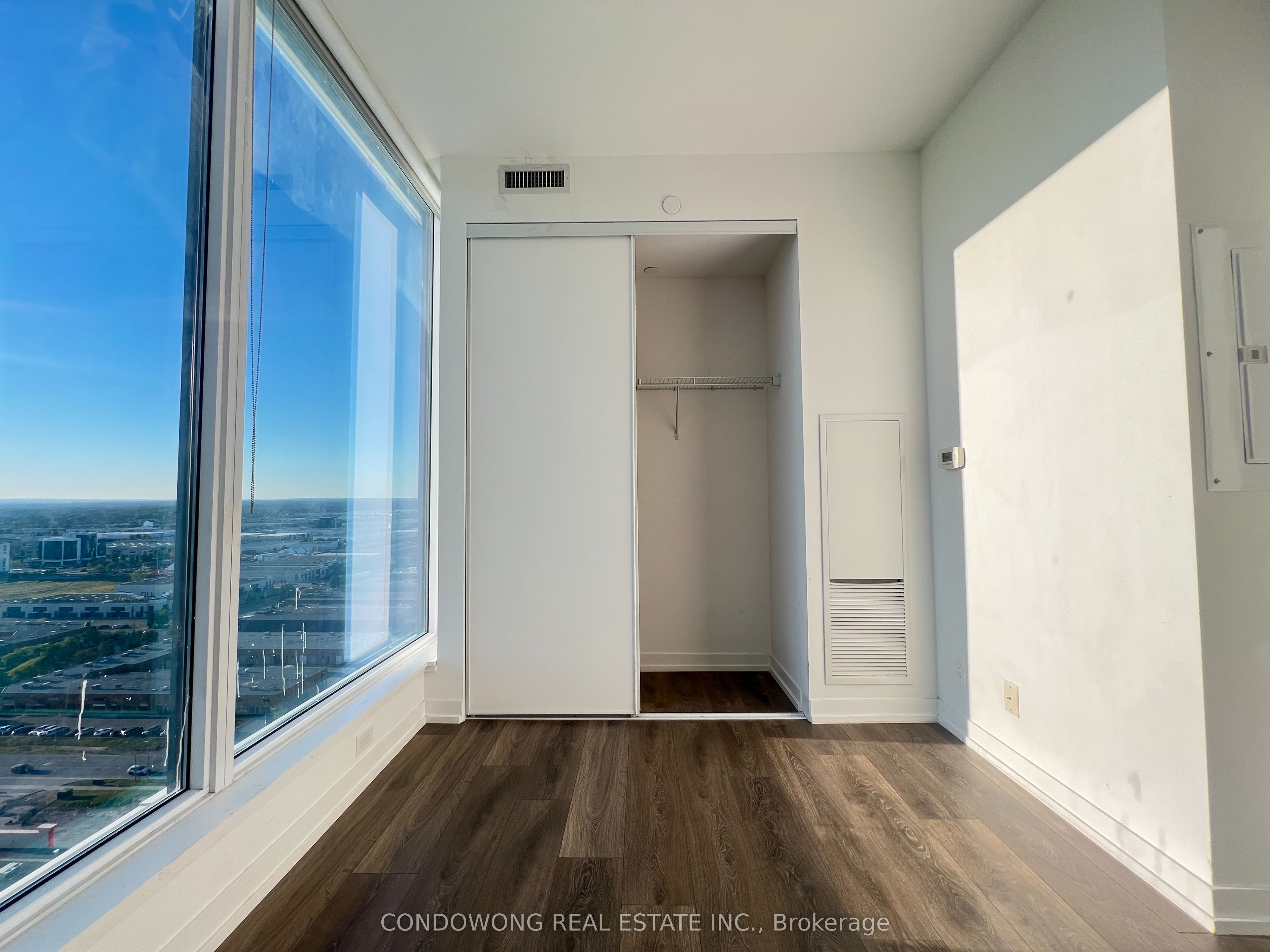 Unit 2610 - 5 Buttermill Avenue, Vaughan 5