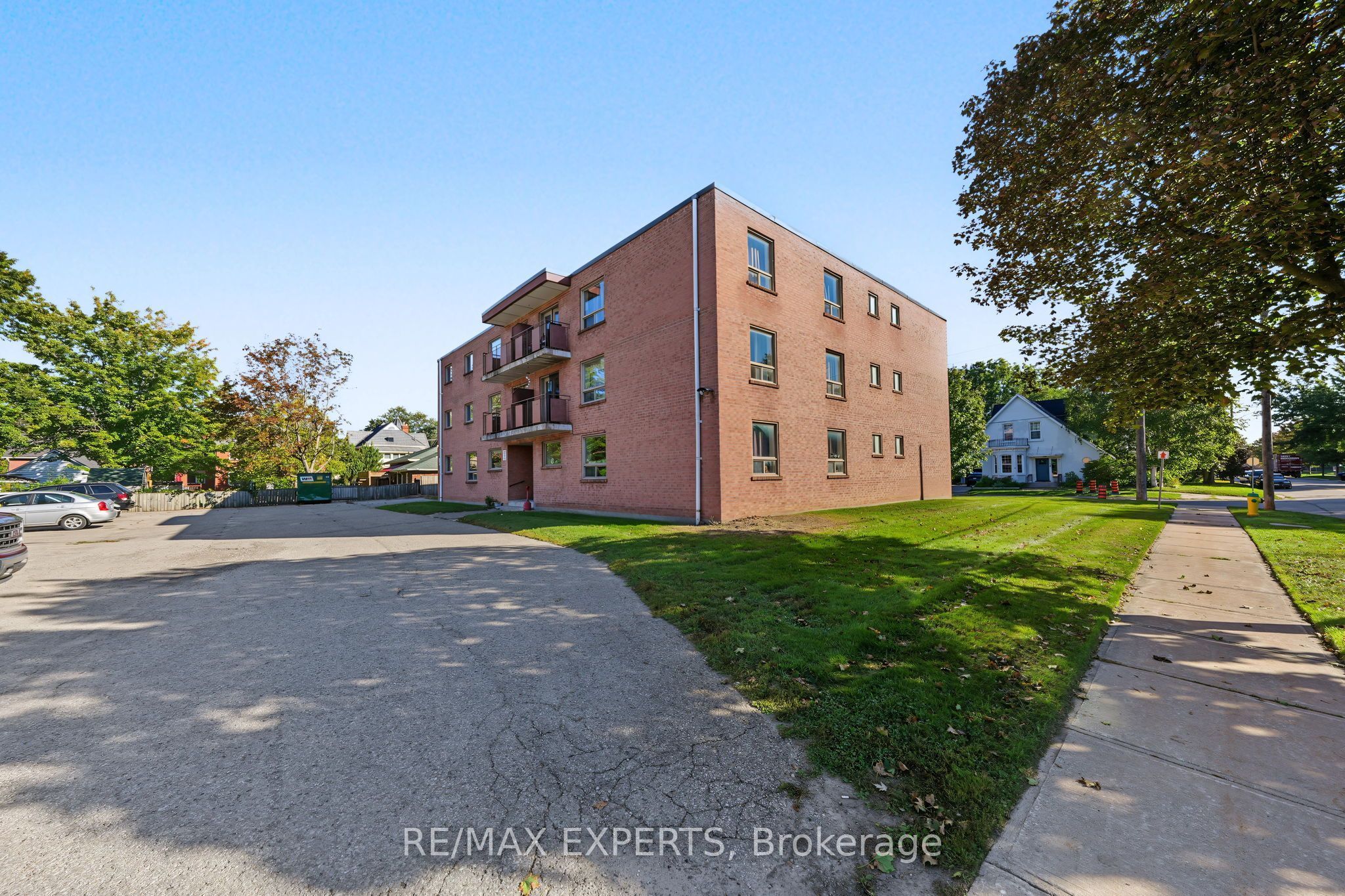 Unit 64 - 16 McDonald Street, New Tecumseth 3
