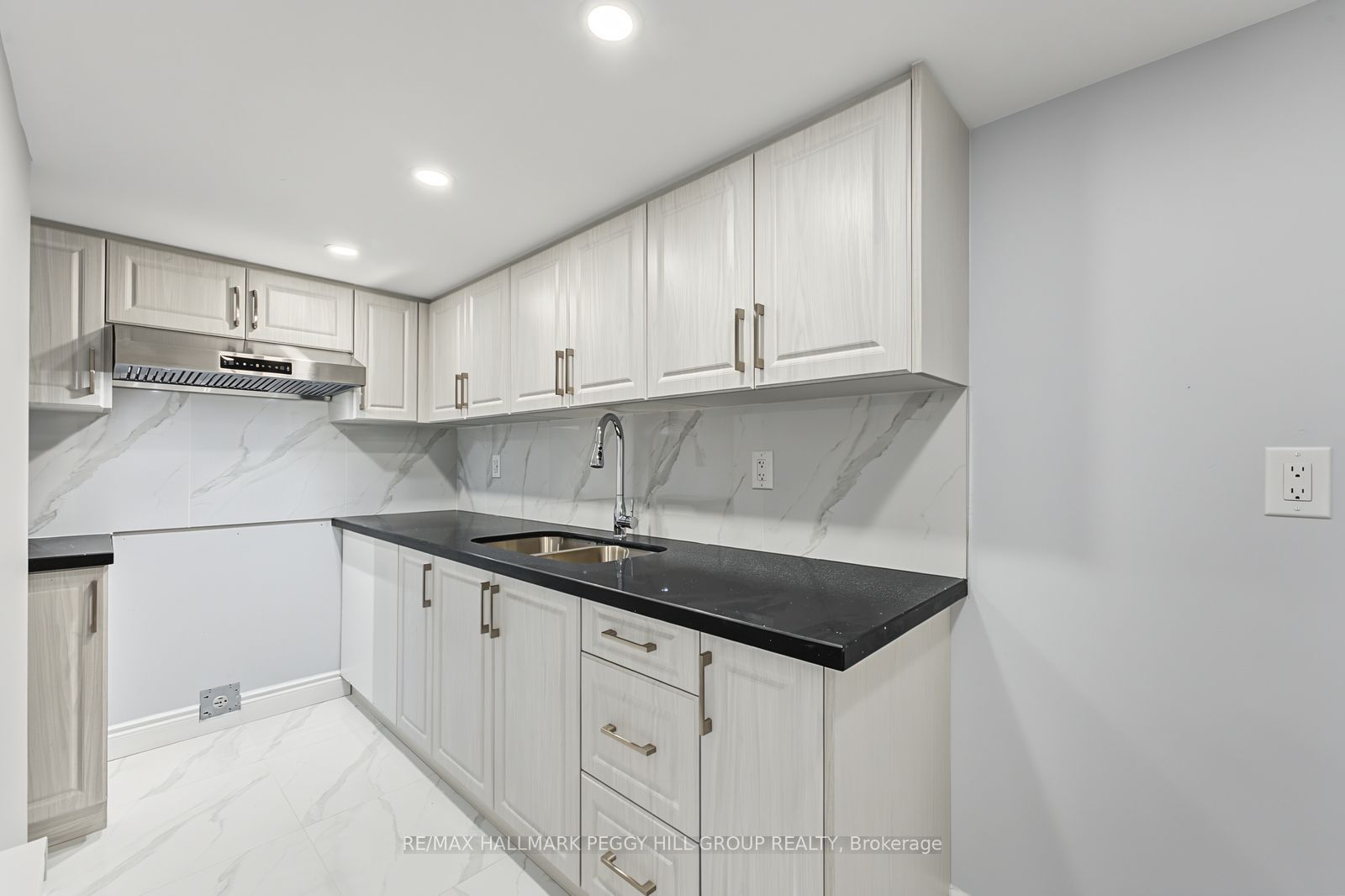 Unit Lower - 17 Turley Way, Essa 4
