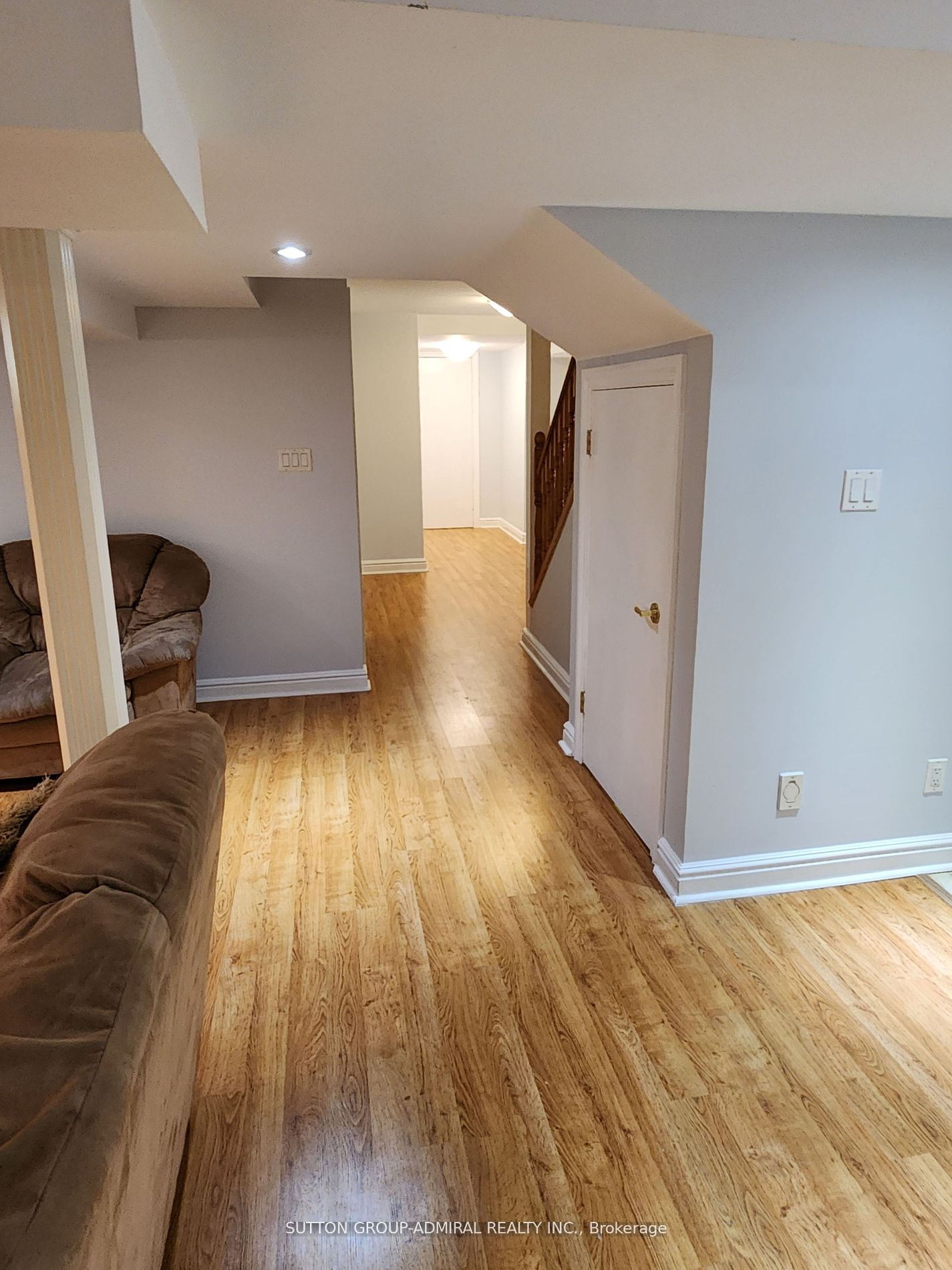 Unit Bsmt - 37 Shawn Place, Vaughan 2