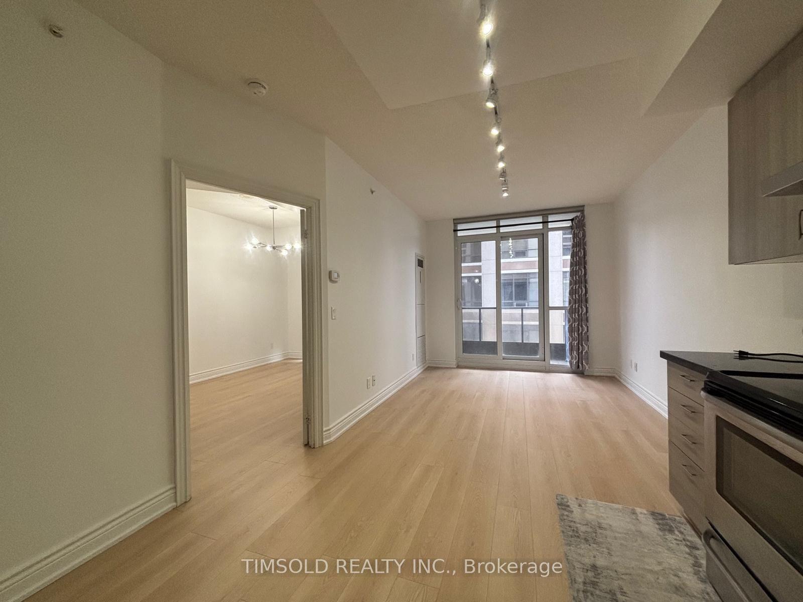 Unit 803 - 89 South Town Centre Boulevard, Markham 3