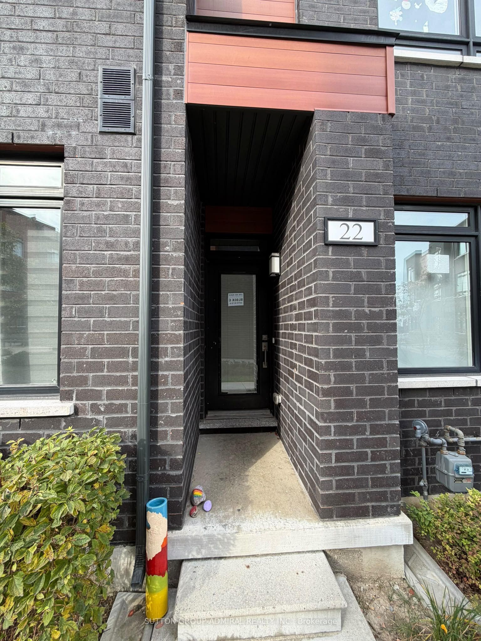 Unit 22 - 370 Red Maple Road, Richmond Hill 2