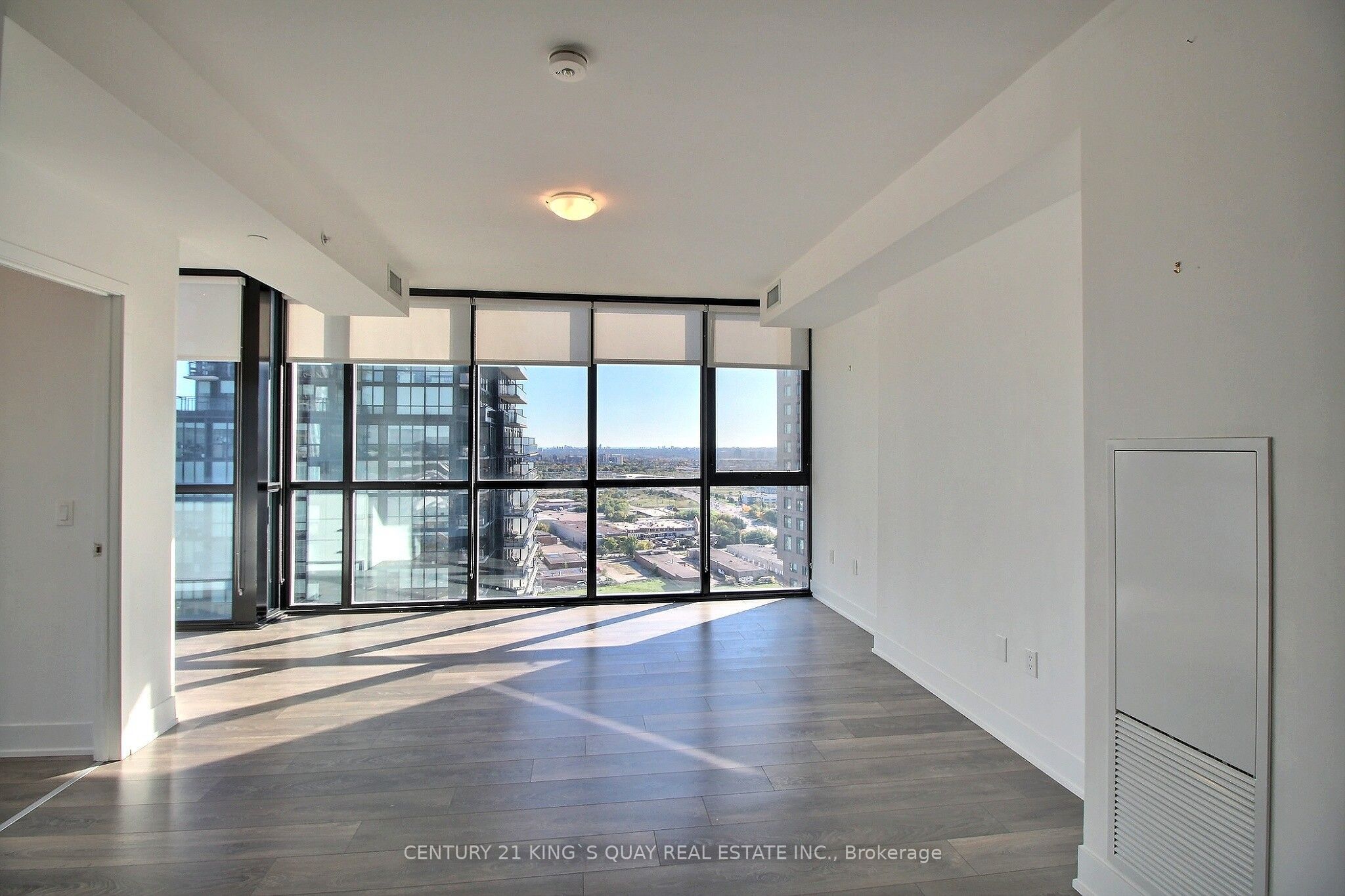 Unit 2502 - 2916 Highway 7, Vaughan 3