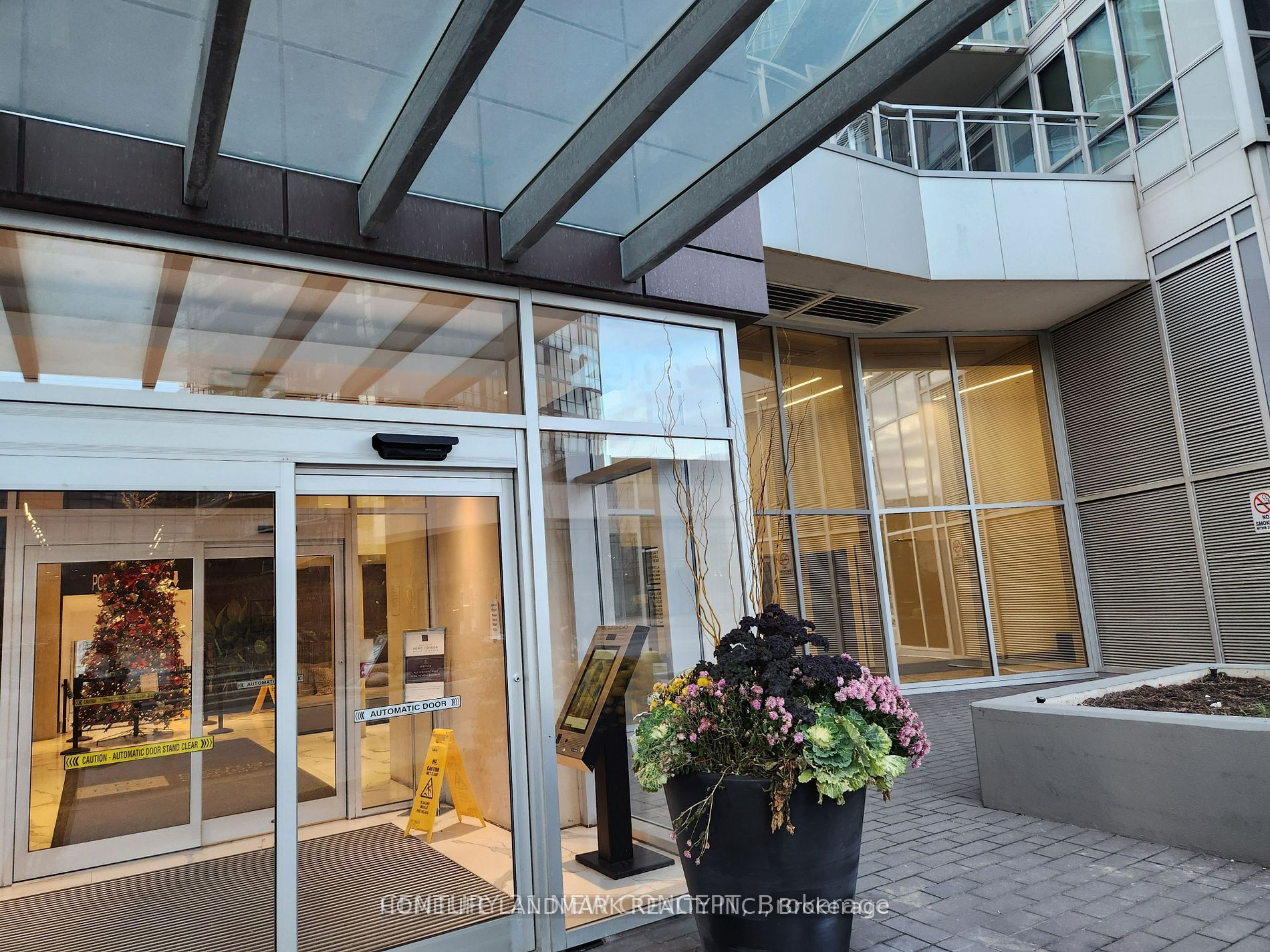 Unit 2809 - 2908 Hwy 7, Vaughan 3
