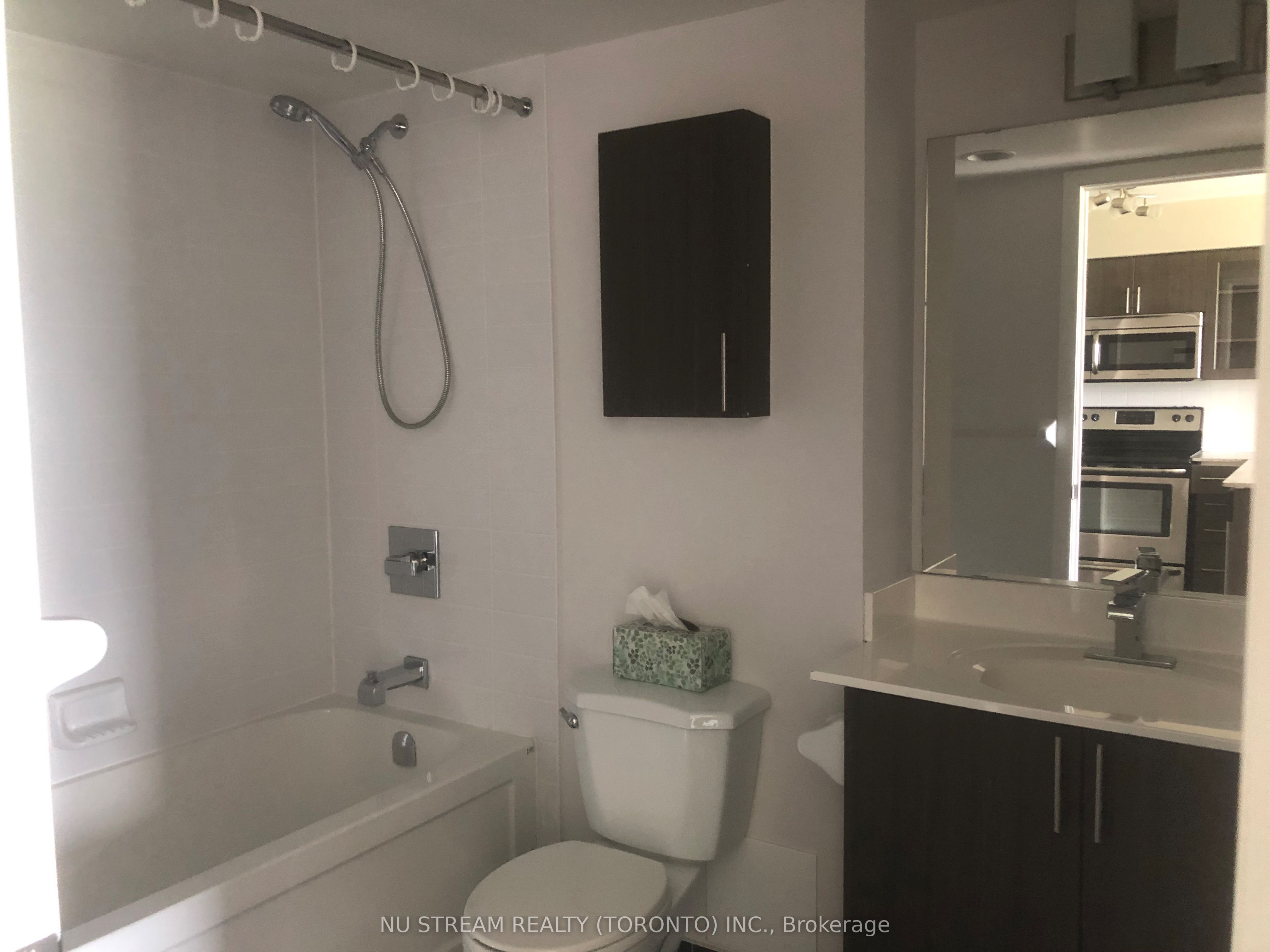 Unit 921 - 75 NORMAN BETHUNE Avenue, Richmond Hill 3