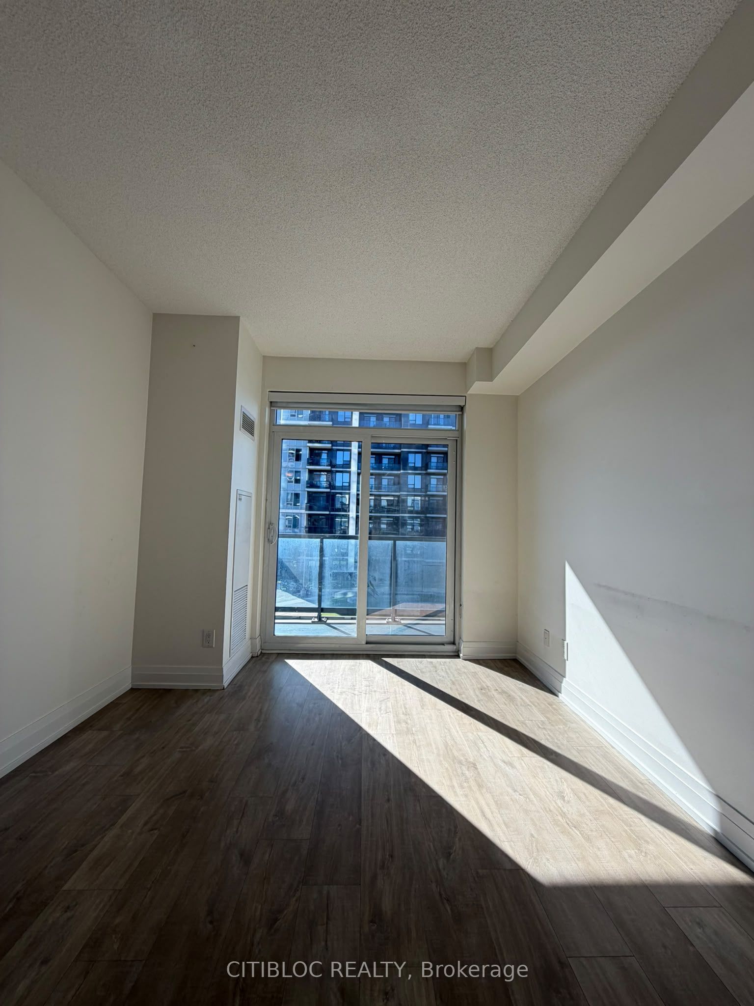 Unit 505 - 3600 Highway 7 W, Vaughan 4