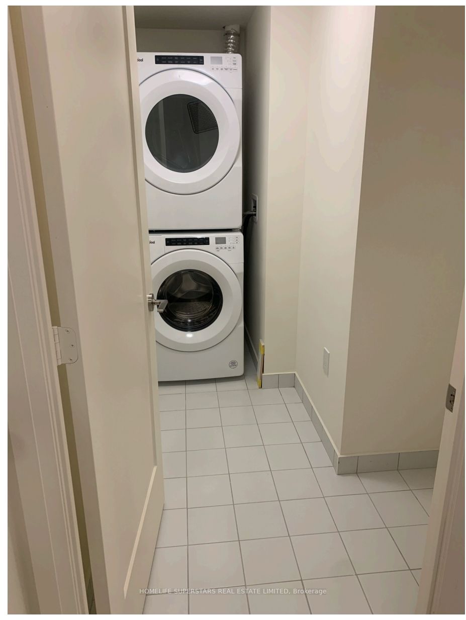 Unit 505 - 27 Korda Gate, Vaughan 3