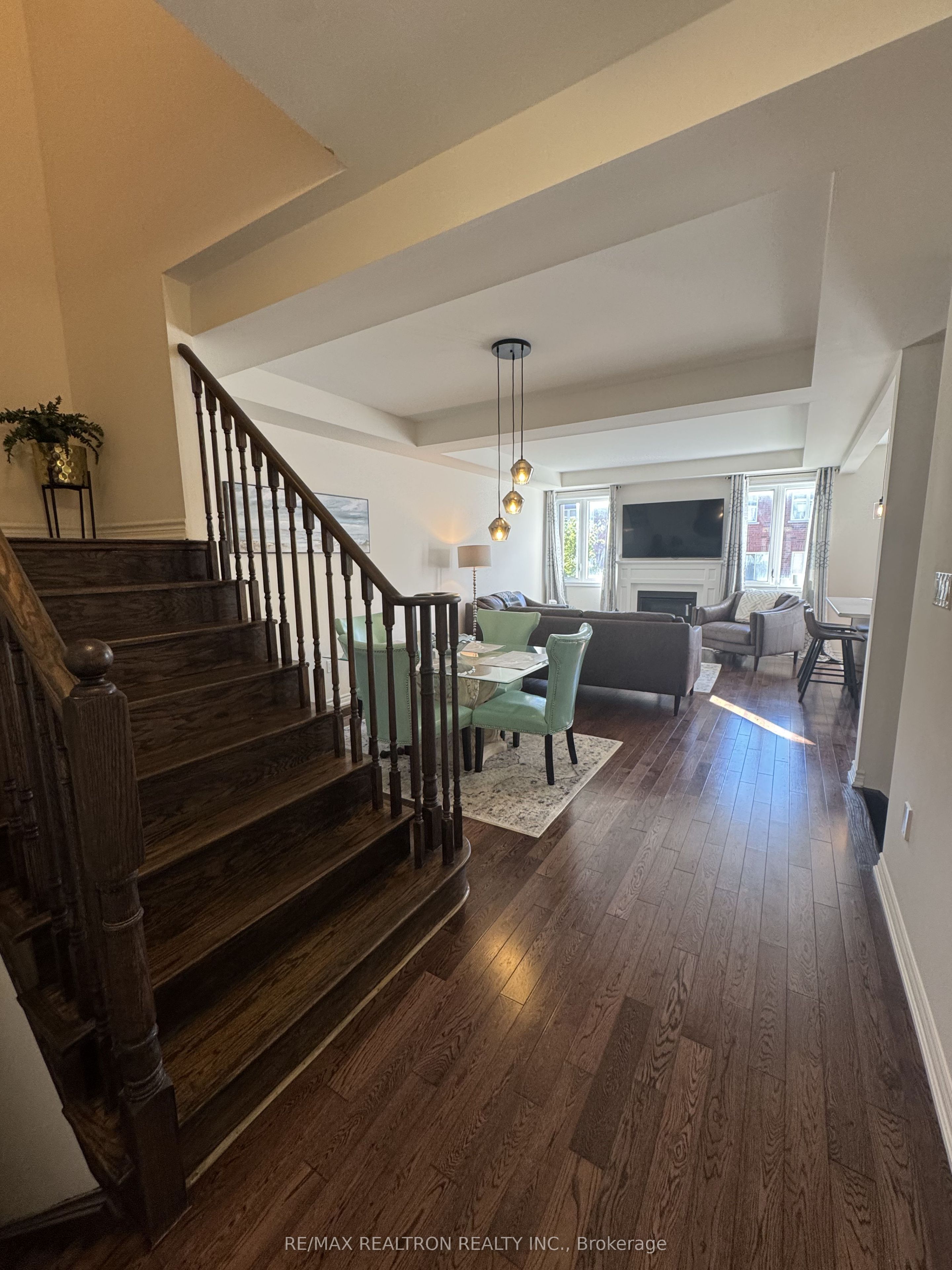49 Mondial Crescent, East Gwillimbury 3
