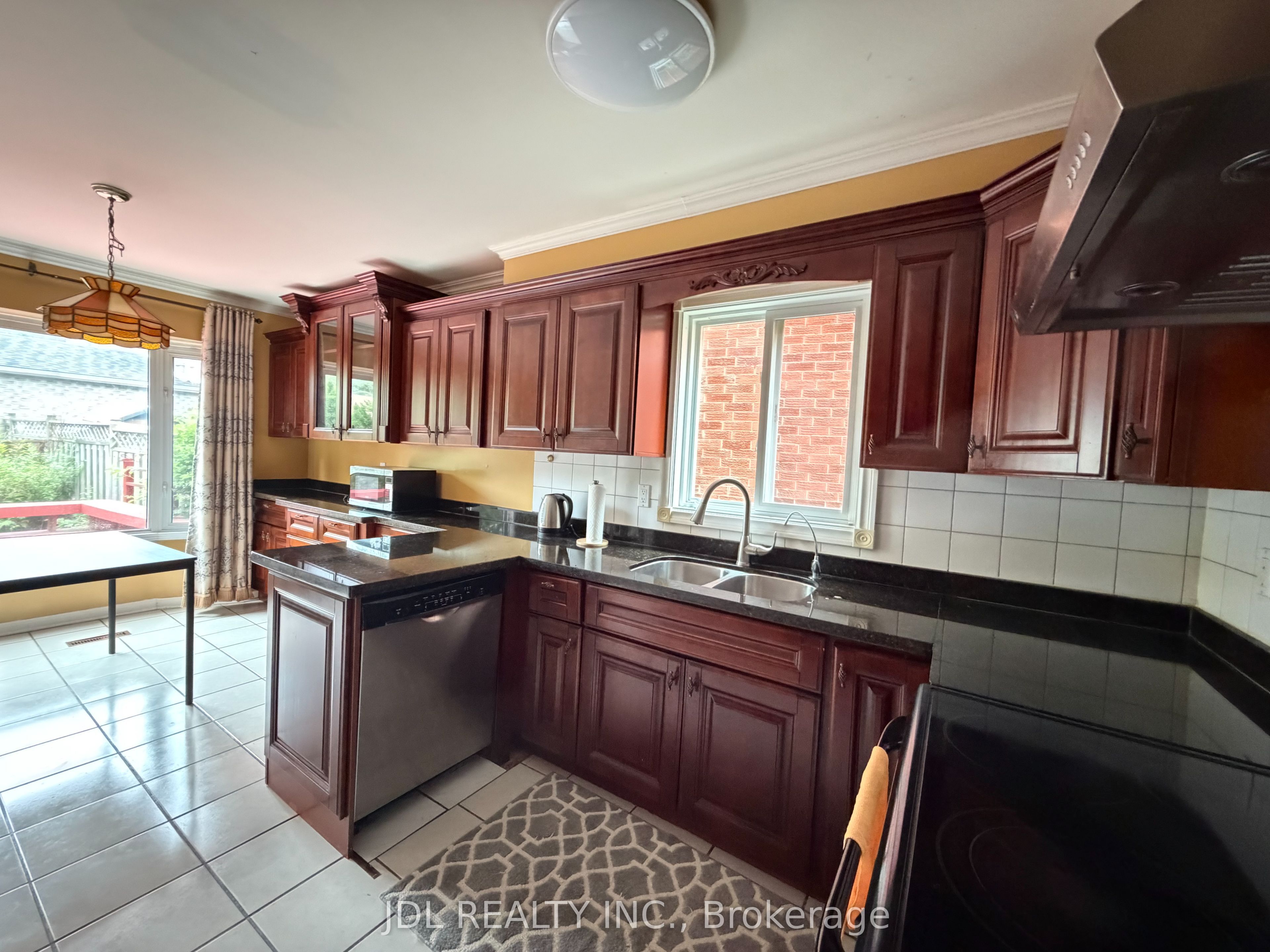 87 Strathmore Drive, Markham 5