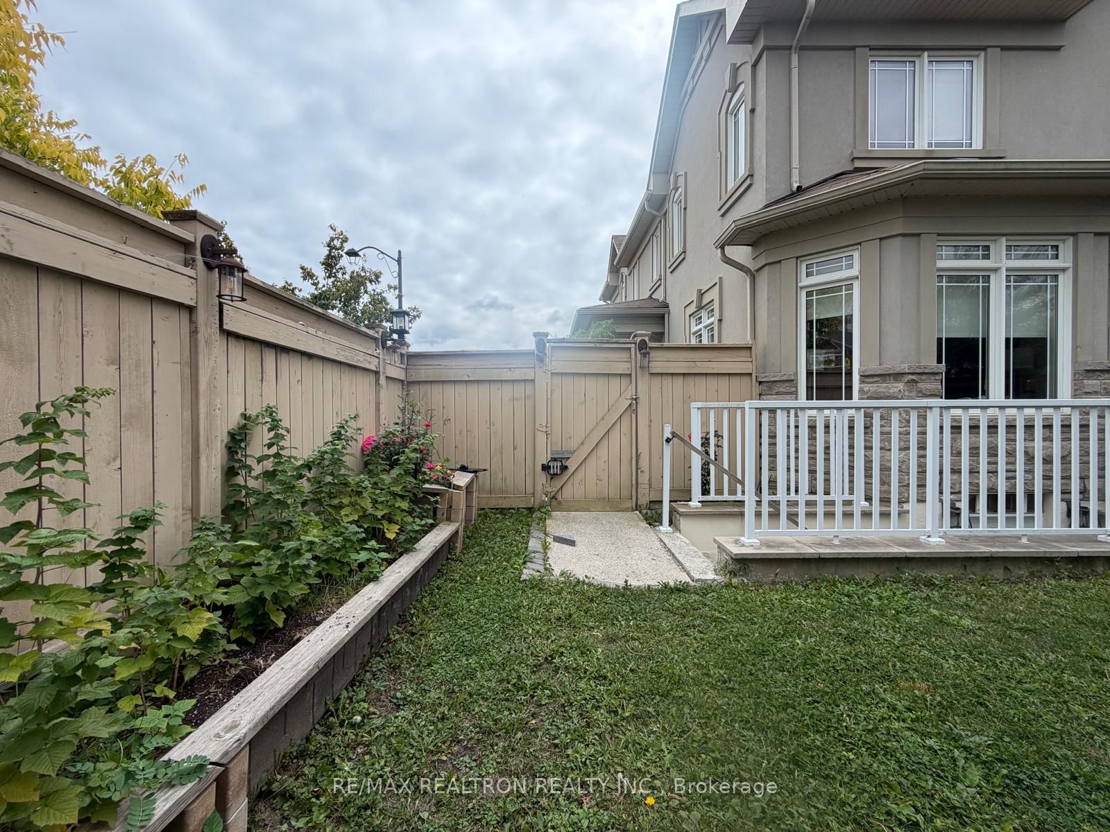 Unit Lower Level - 113B Timna Crescent, Vaughan 4