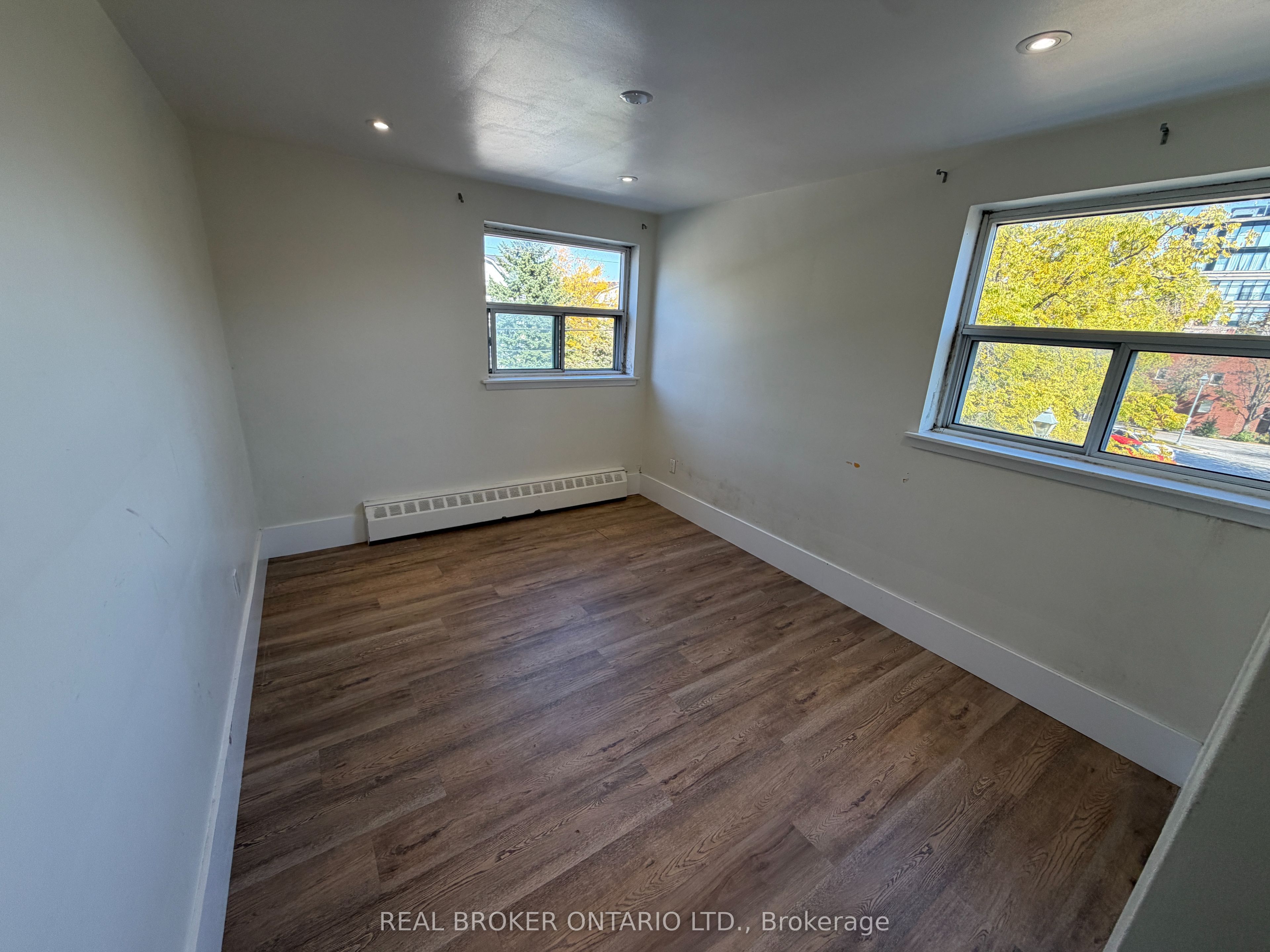 Unit 202 - 50 Benson Avenue, Richmond Hill 5
