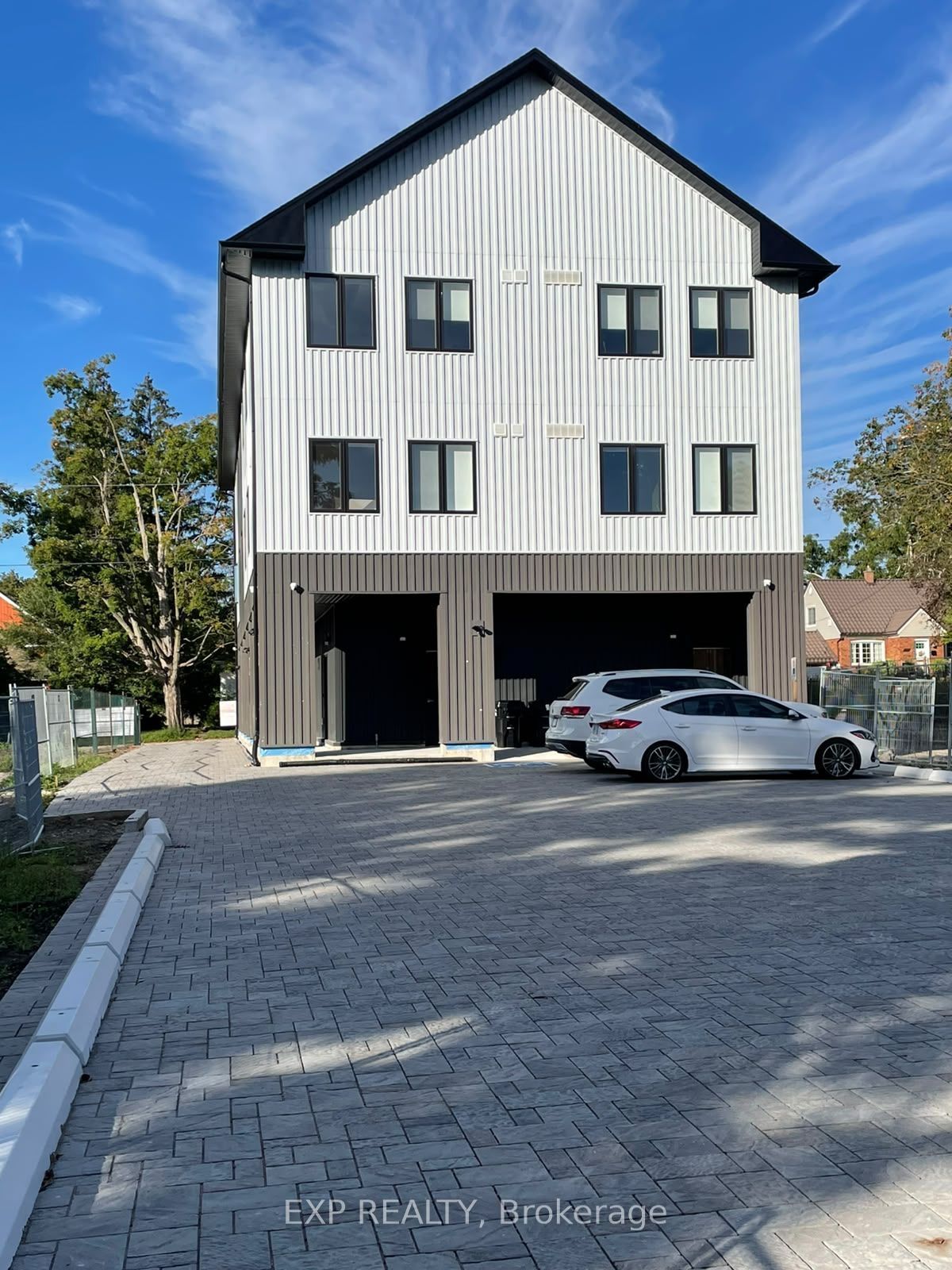 Unit 304 - 145 Clapperton Street, Barrie 4