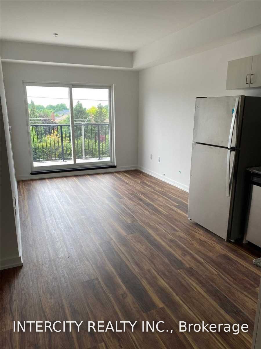 Unit 309 - 430 Essa Road, Barrie 4