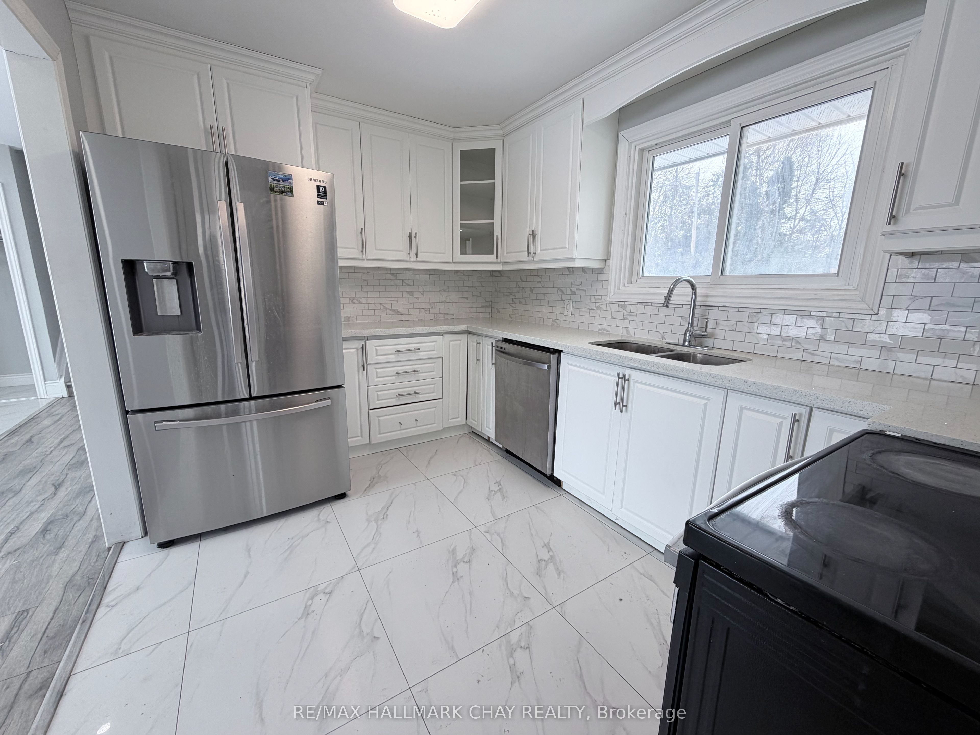 Unit Main - 152 Rose Street, Barrie 5