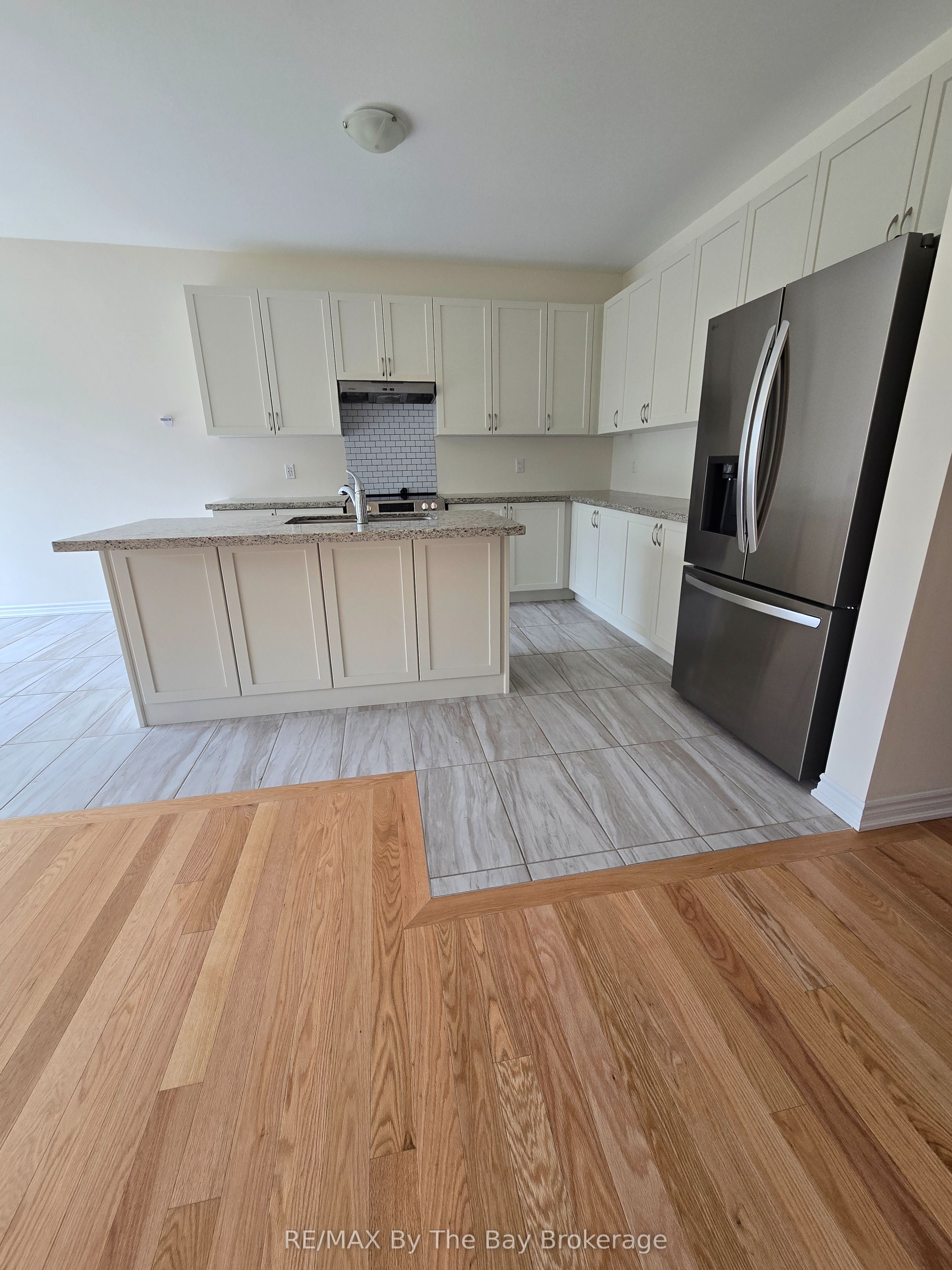 40 Rosanne Circle, Wasaga Beach 5