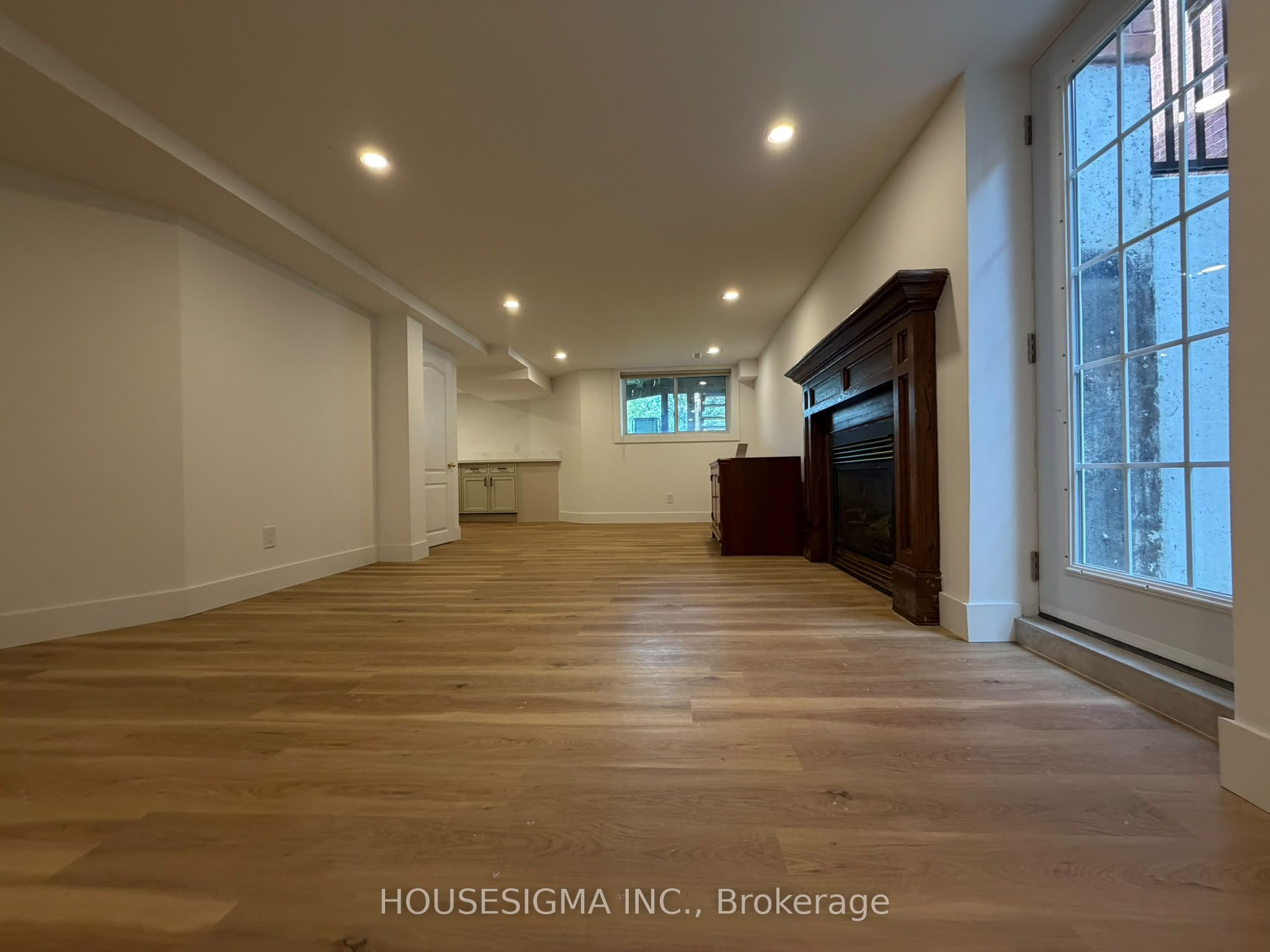 Unit Lower Unit - 129 Gore Drive, Barrie 4
