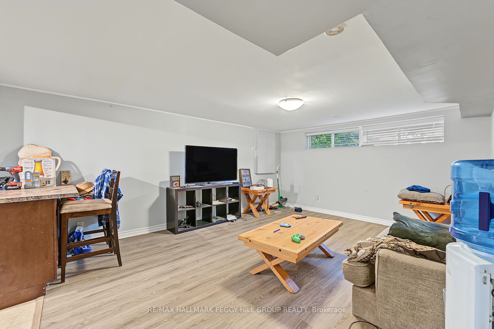 Unit Lower - 9 Baker Crescent, Barrie 2