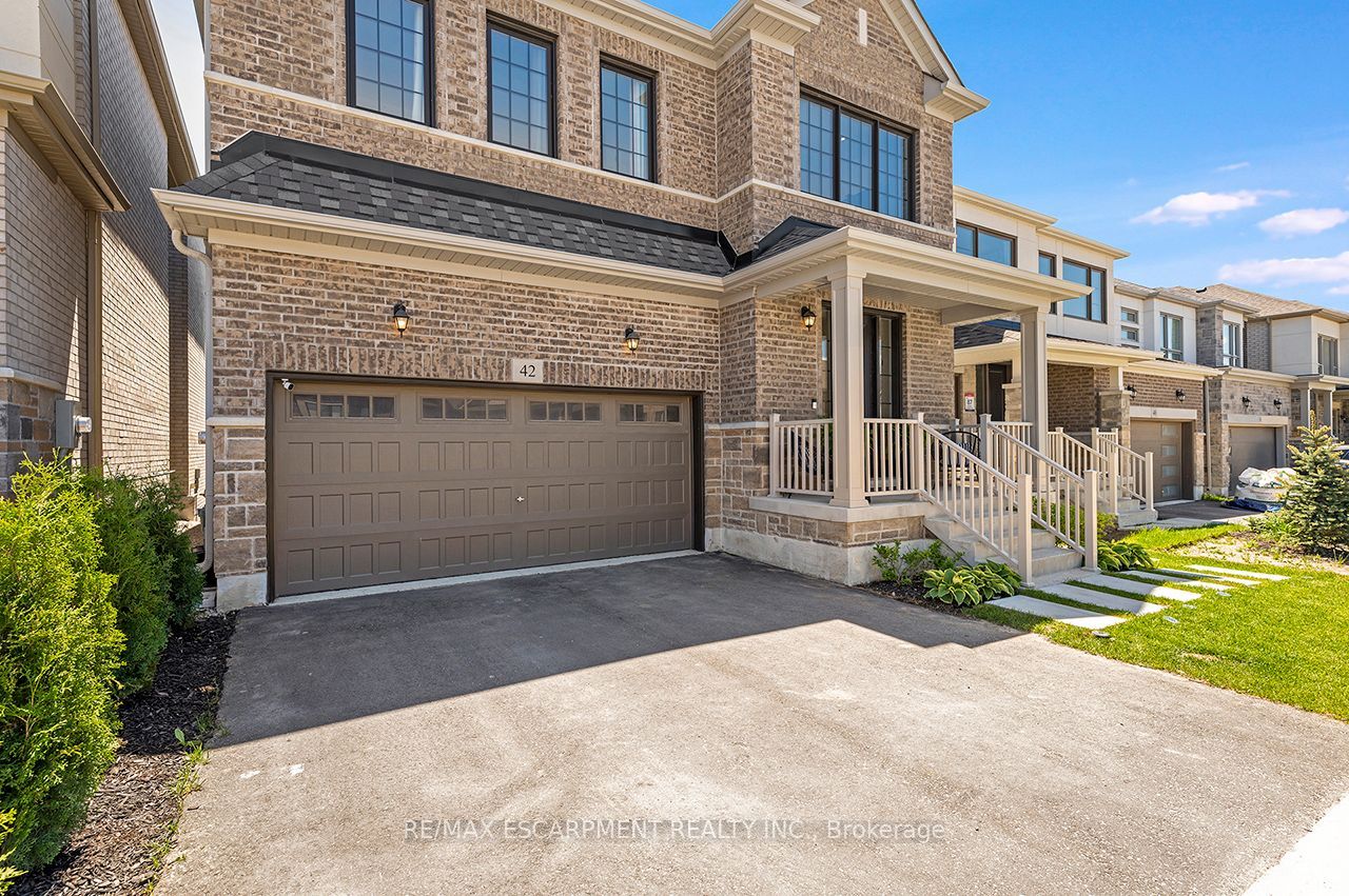 42 Shepherd Drive, Barrie 2