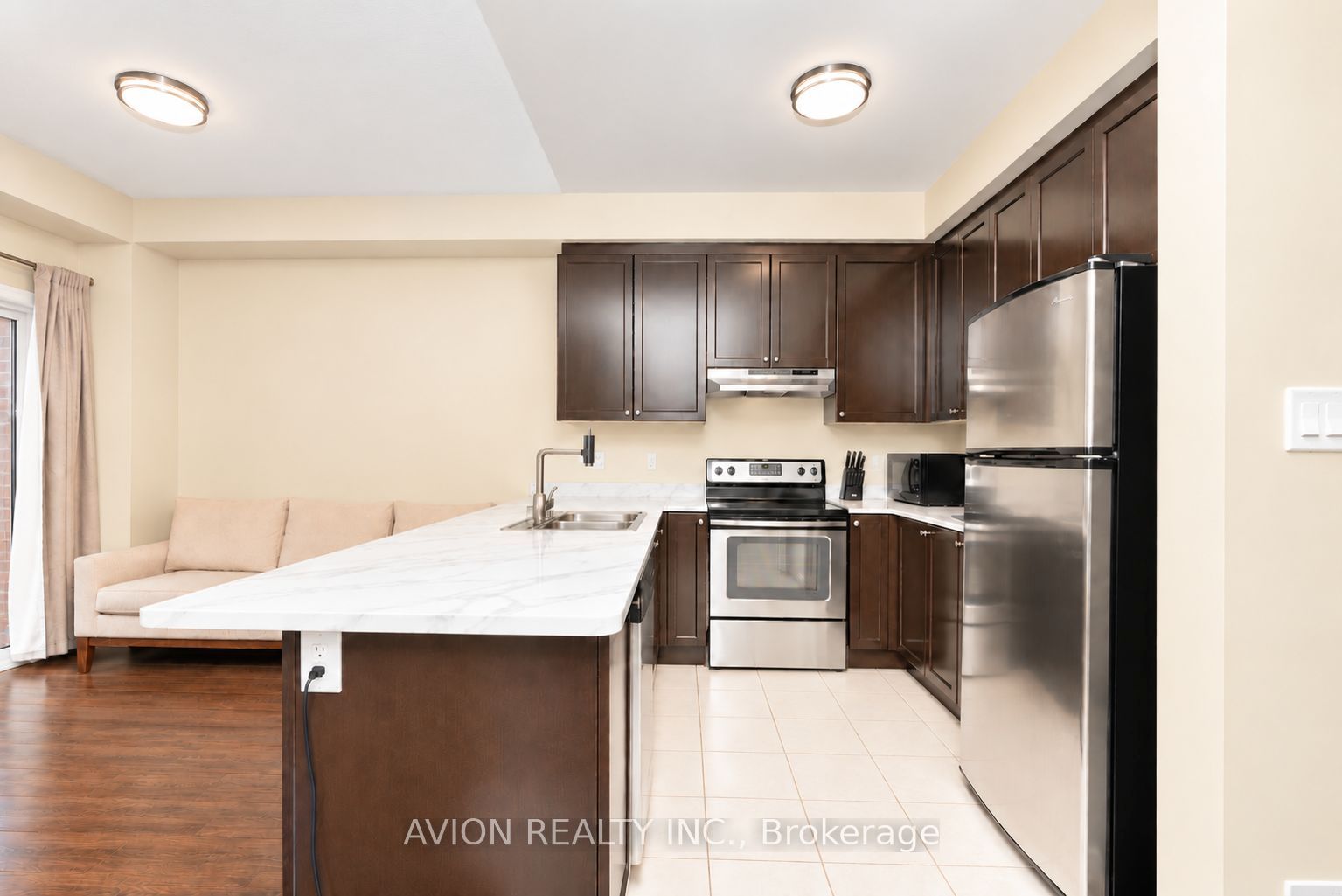 63 Forsyth Crescent N, Barrie 5