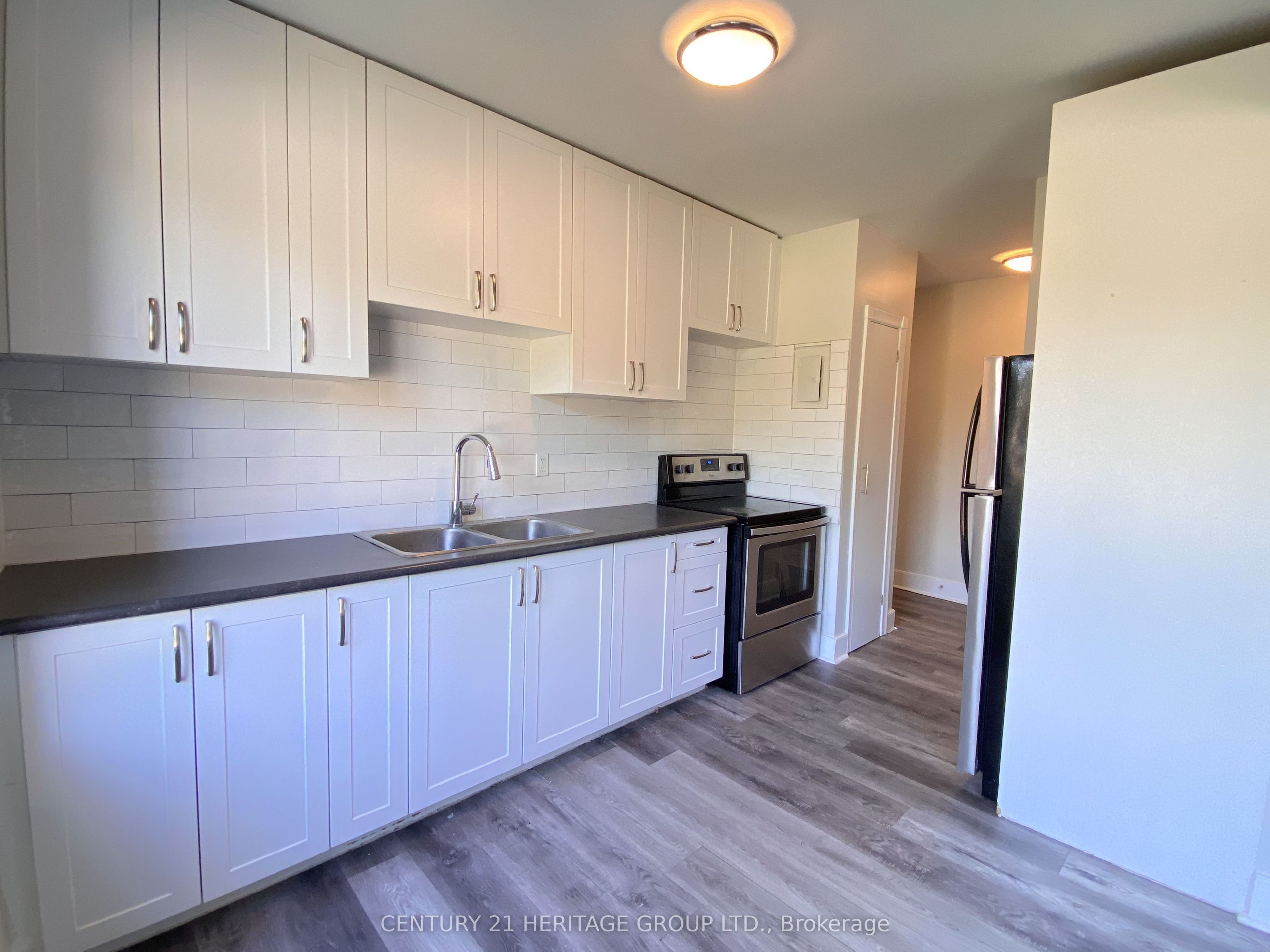 Unit 8 - 174 Grove Street E, Barrie 3