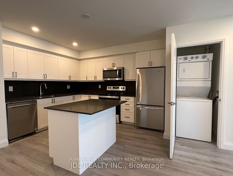 Unit 811 - 58 Lakeside Terrace, Barrie 4