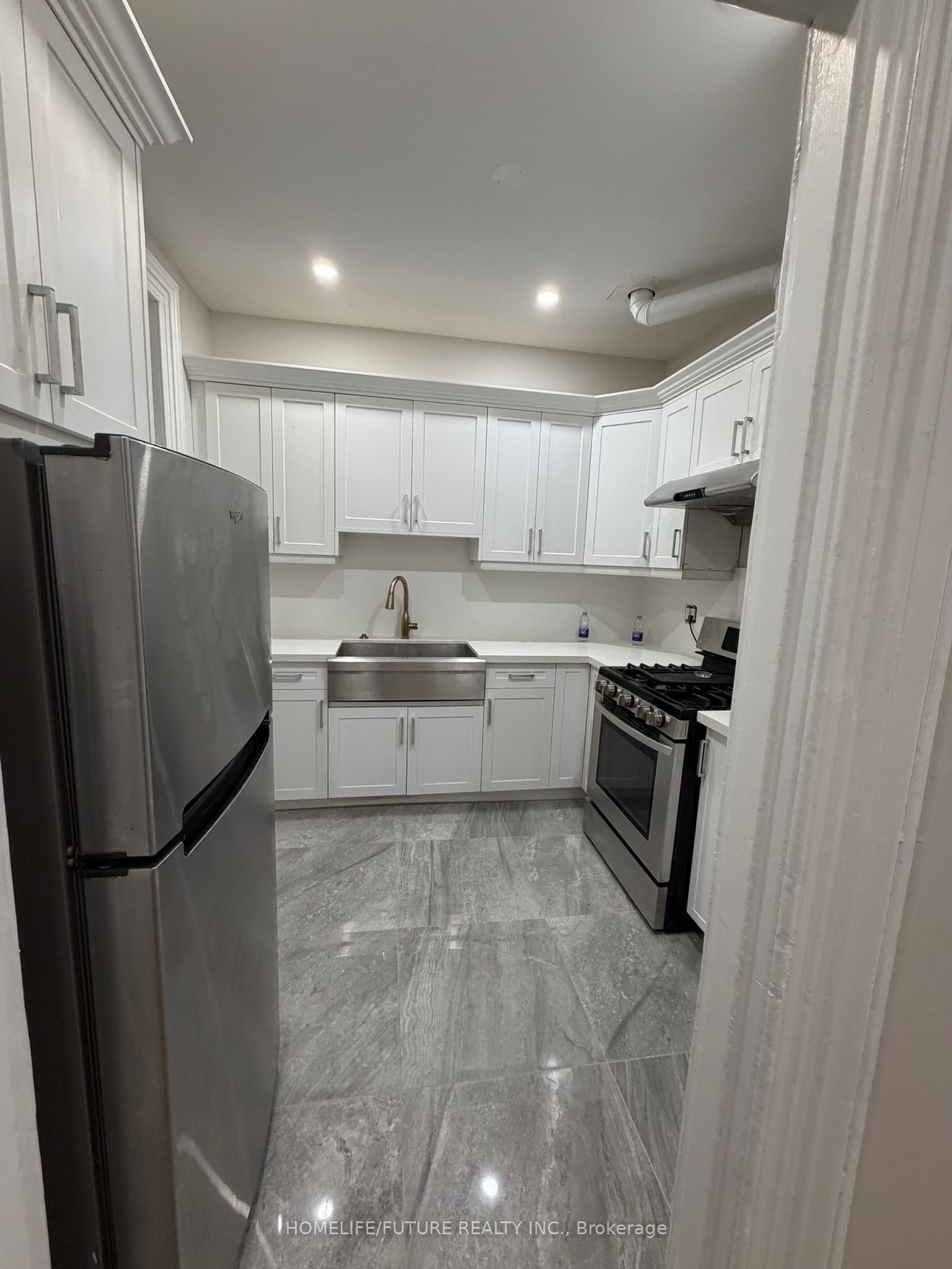 Unit 1 - 234 Lakeshore Road E, Oakville 5
