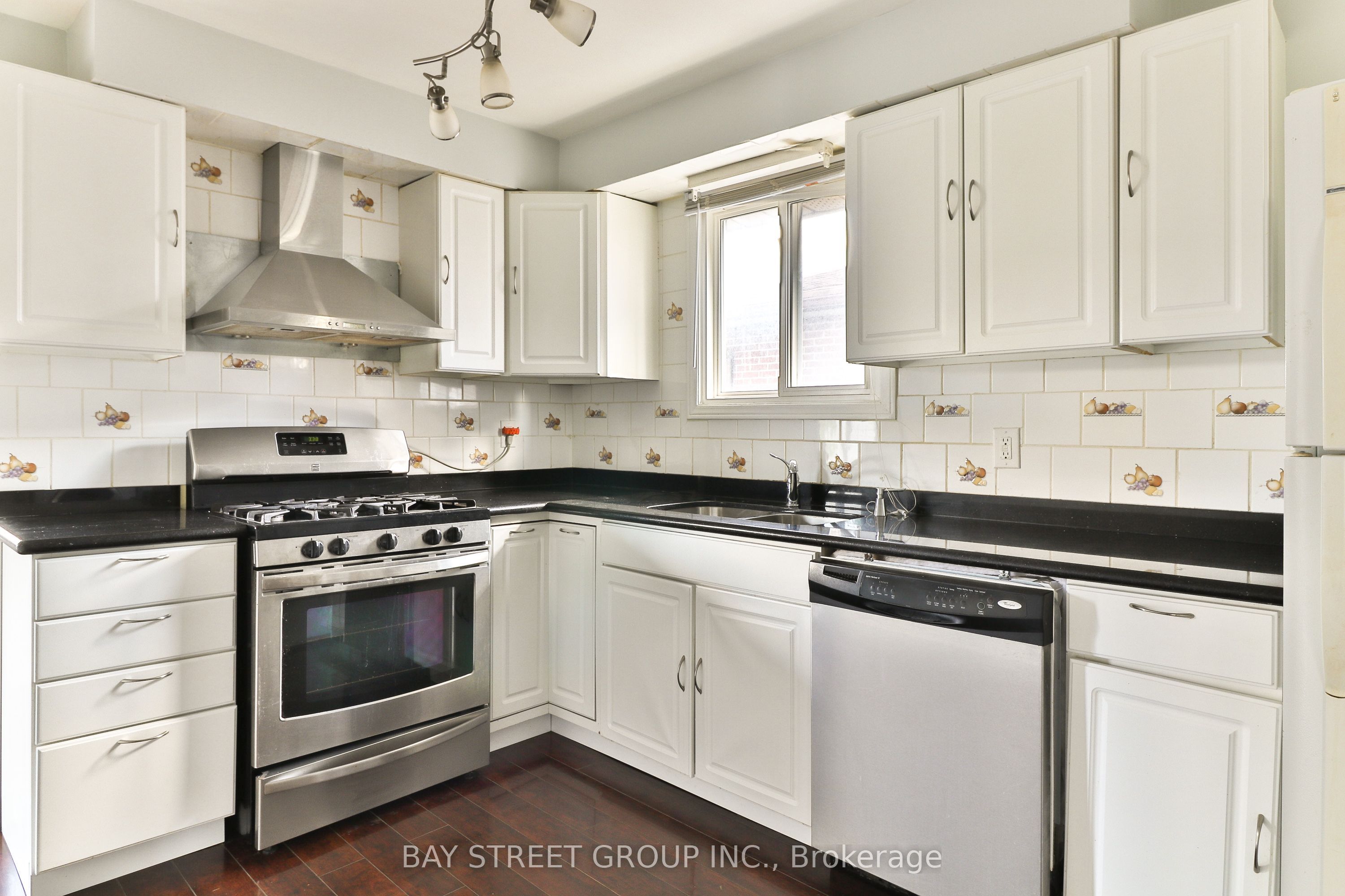 Unit Upper Unit - 489 Fergo Avenue, Mississauga 3
