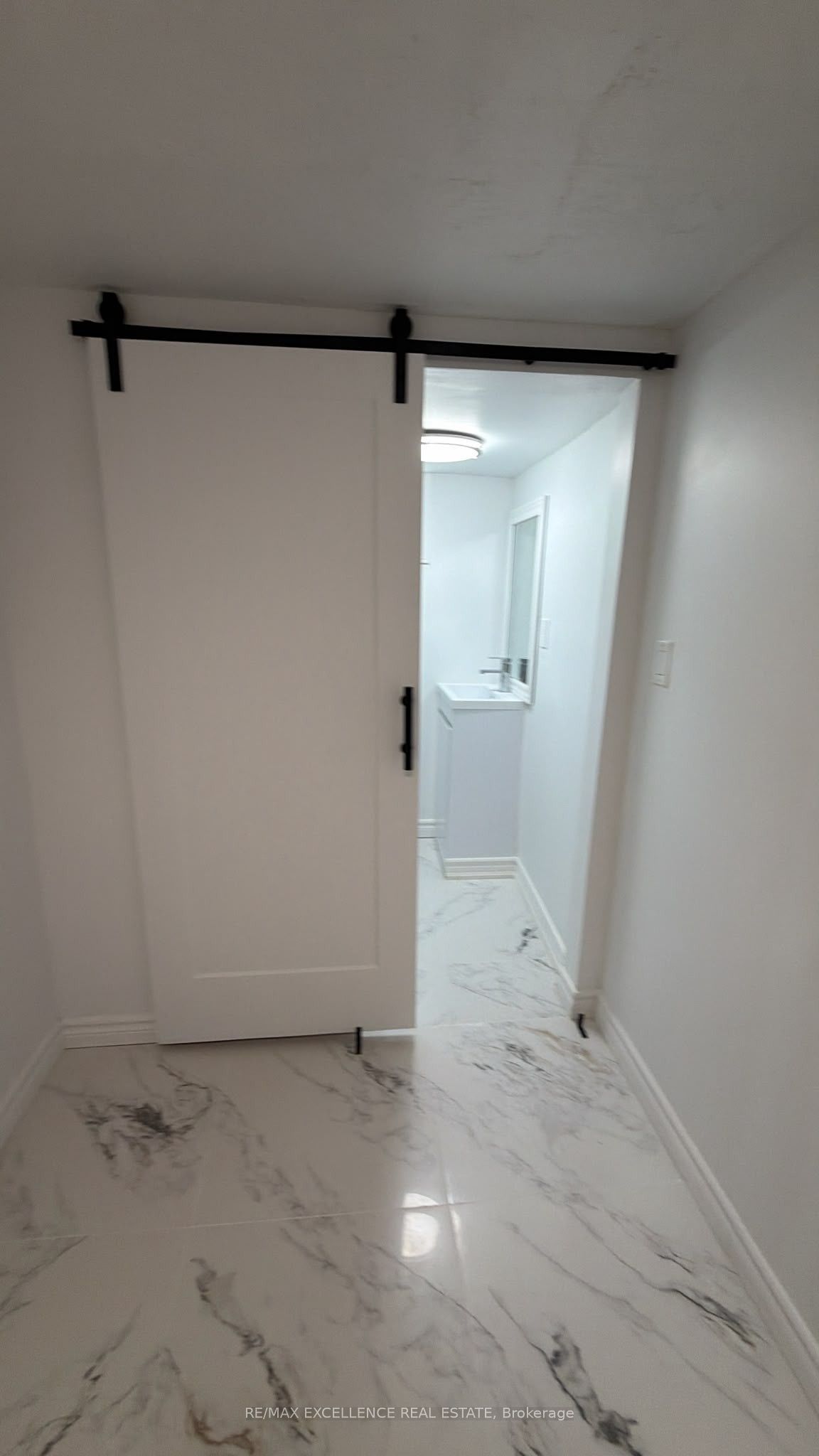 Unit Room - 25 Garratt Boulevard, North York 4
