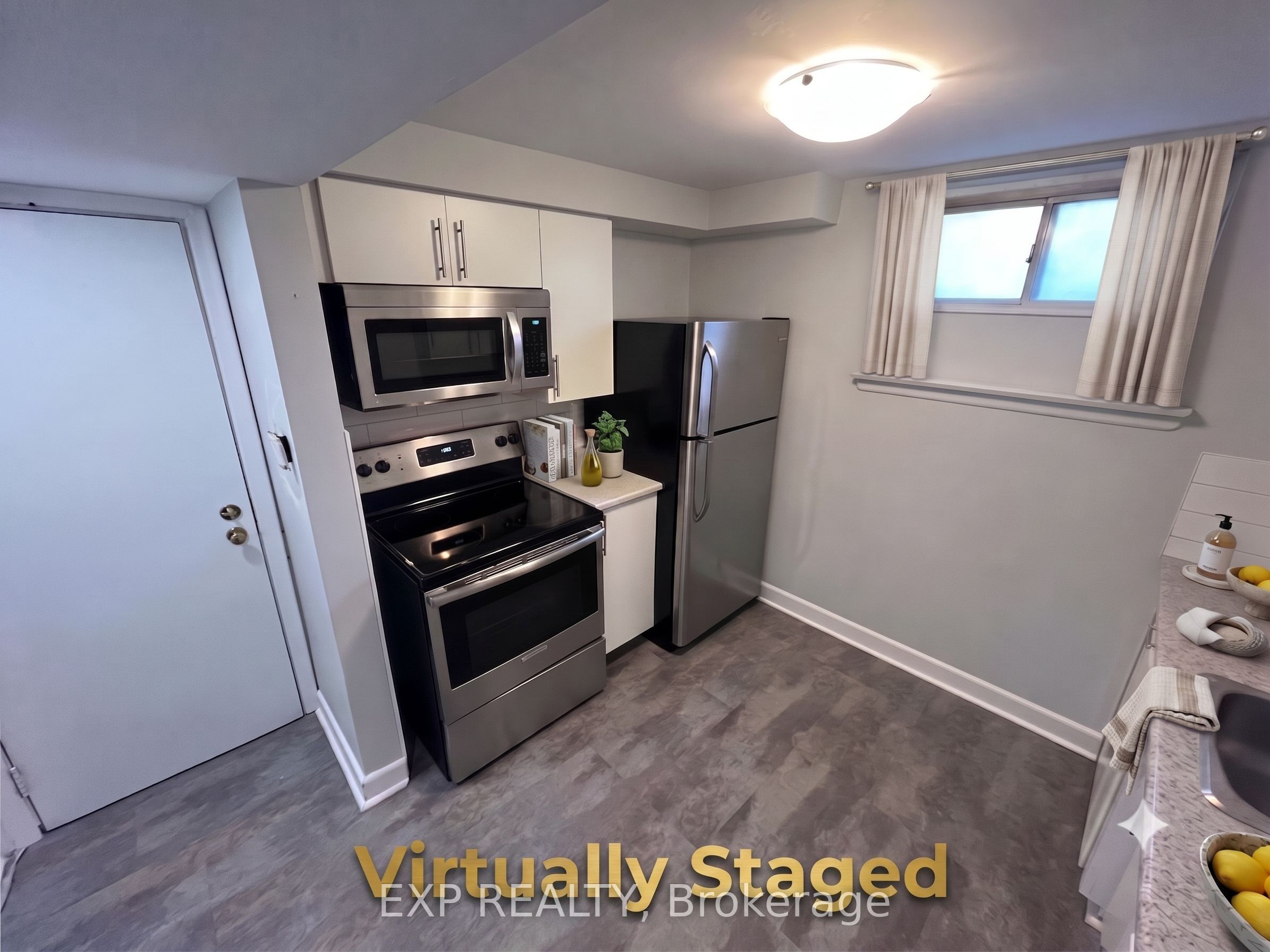Unit 5 - 1 Henderson Avenue, Brampton 2