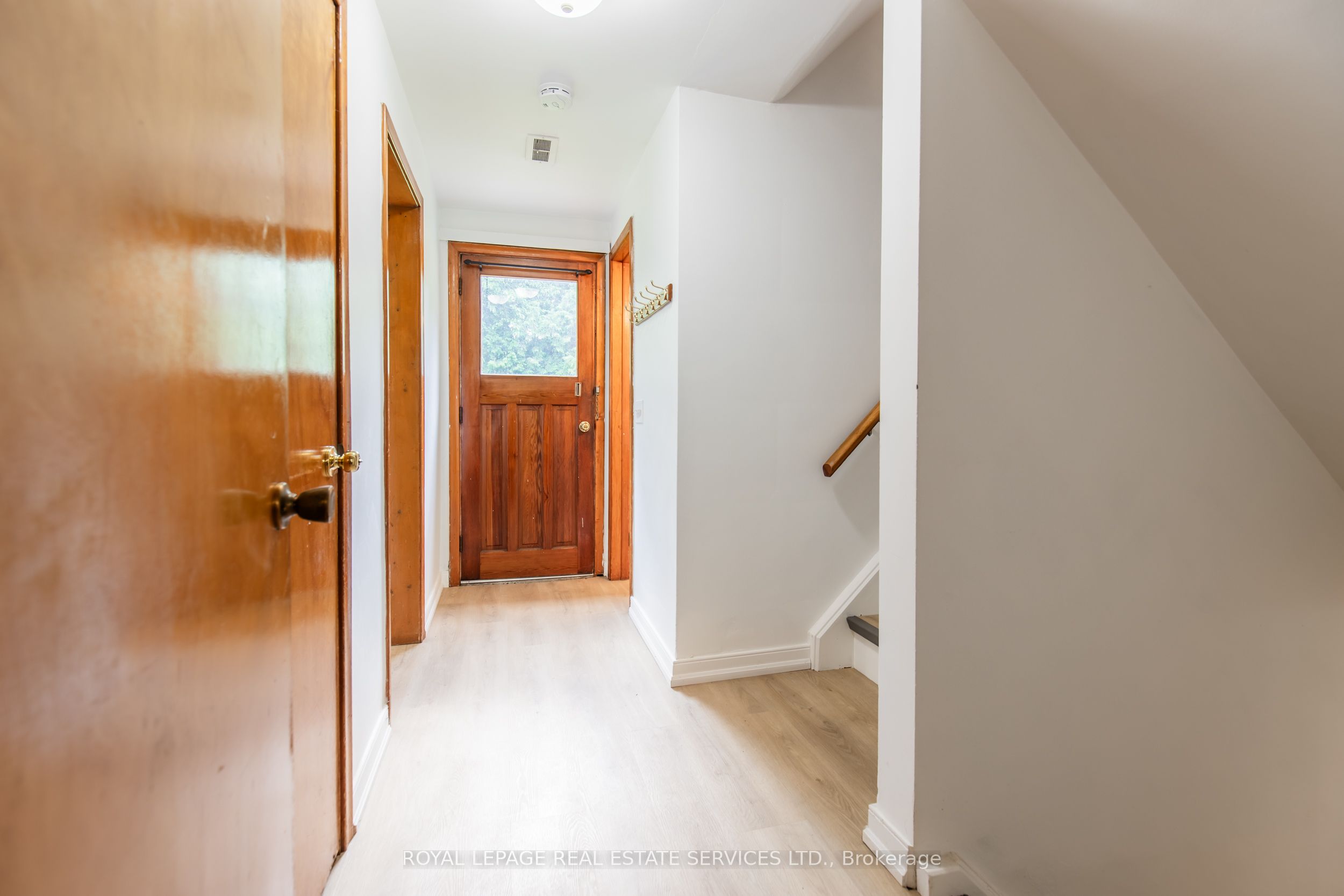 Unit Unit 2 - 227 Lakeshore Road W, Oakville 4