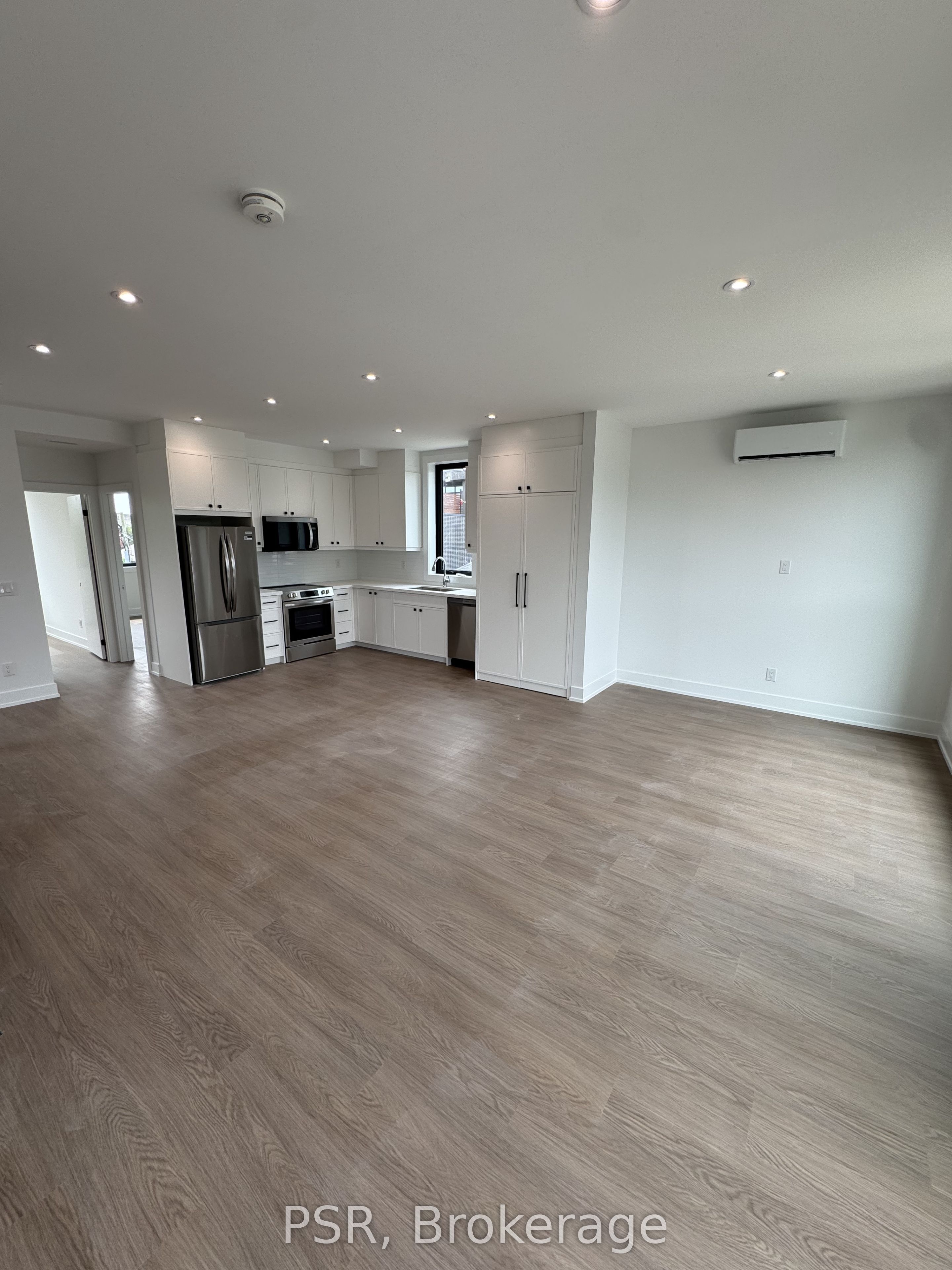 Unit Upper - 99 Ypres Road, Toronto 4