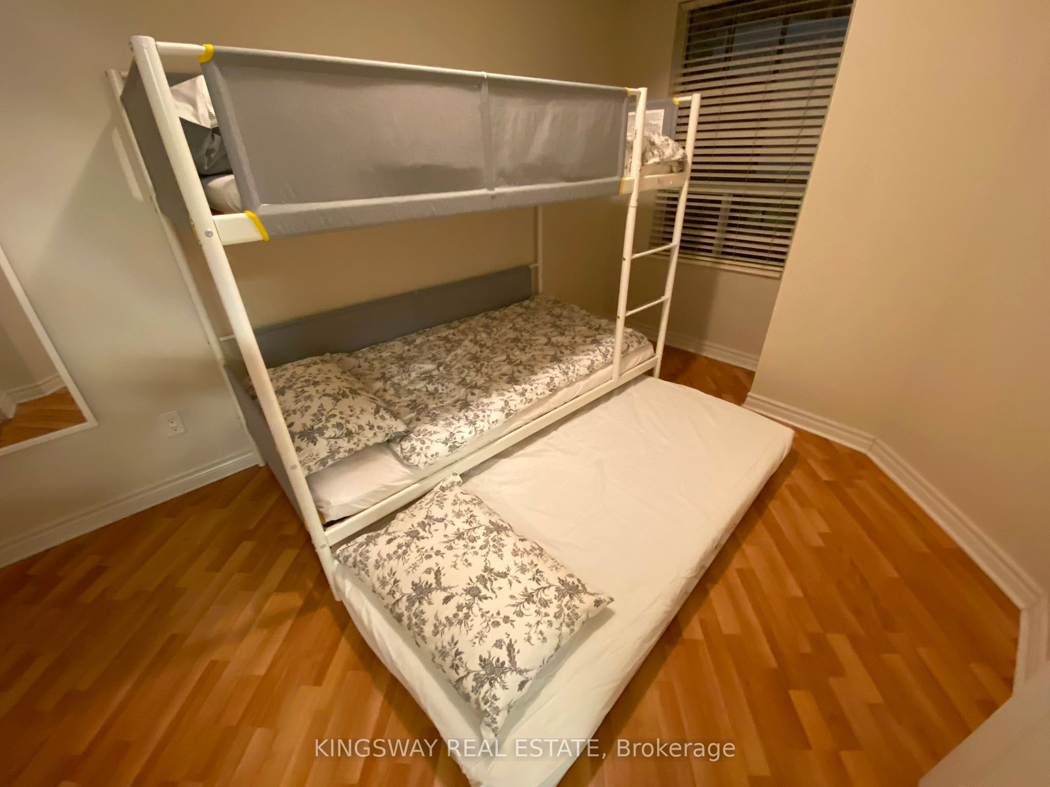 Unit 2730 - 3888 Duke Of York Boulevard, Mississauga 3