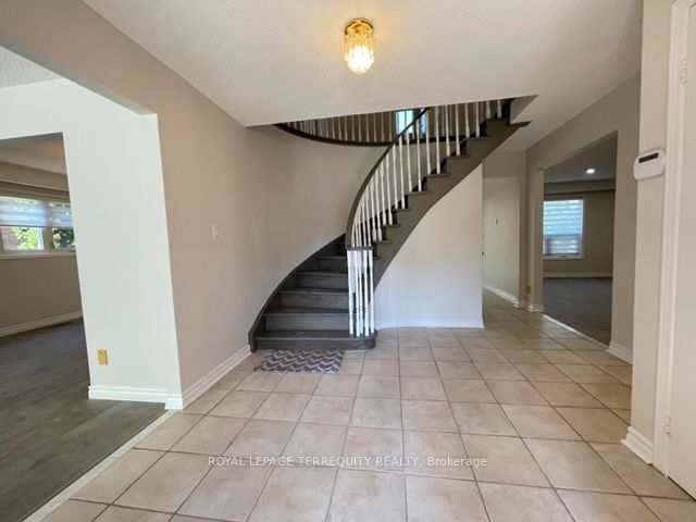 743 Fieldstone Road, Mississauga 2