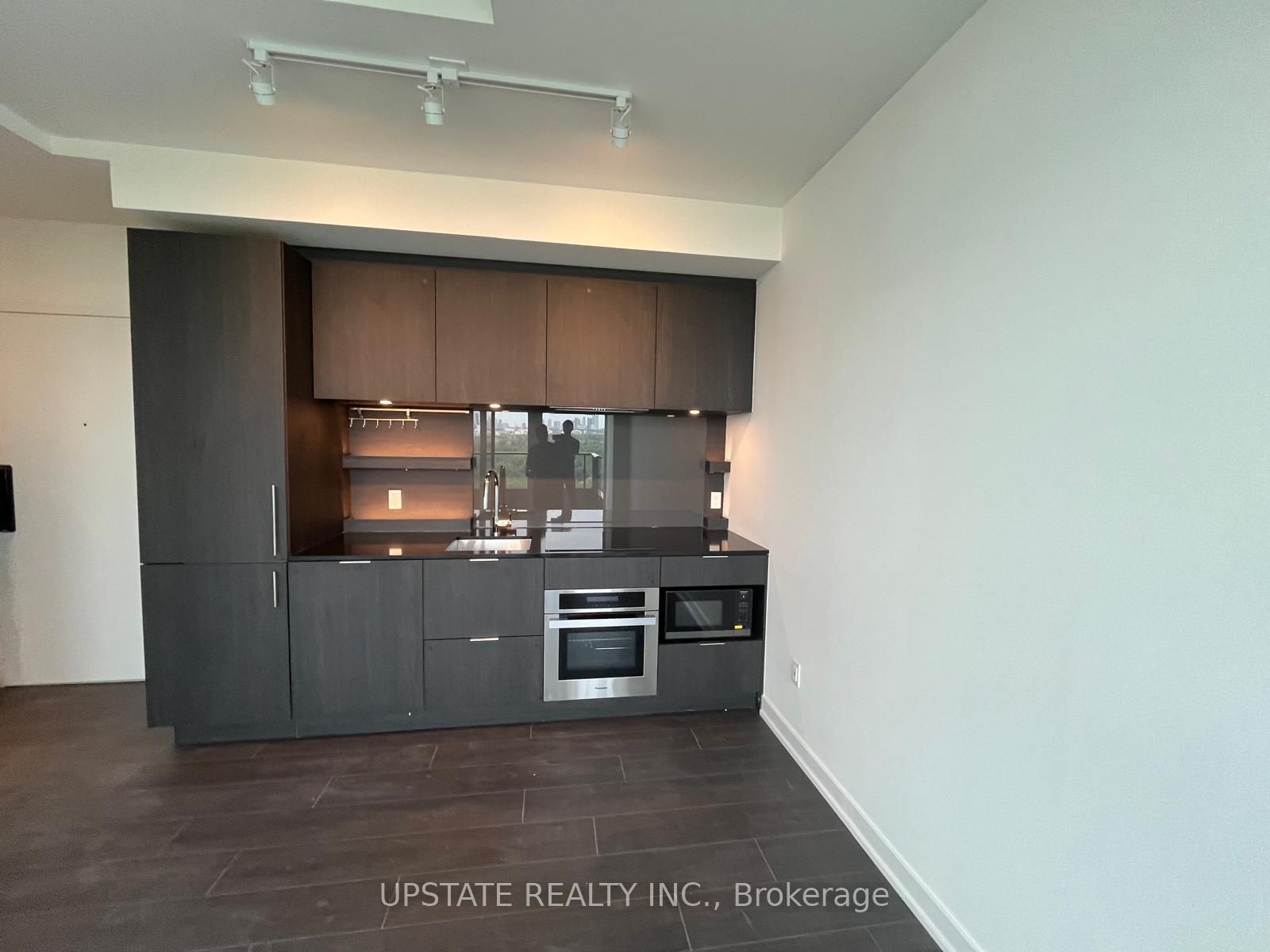 Unit 2008 - 28 Ann Street, Mississauga 3