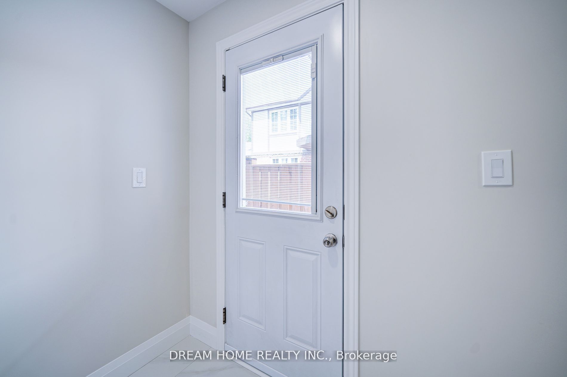 Unit Lower - 23 Manorcrest Street, Brampton 3