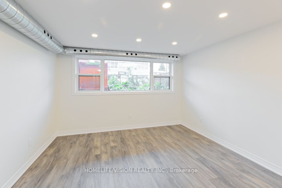391 Royal York Road, Etobicoke 5