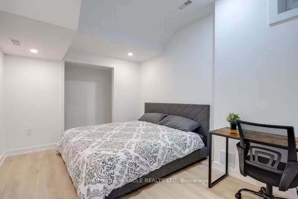 Unit Basement - 100 Macdonald Street, Etobicoke 3