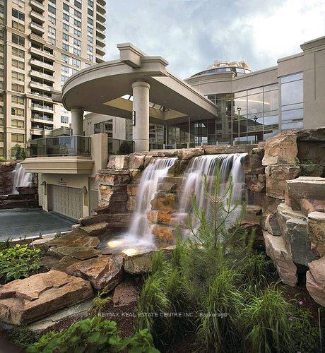 Unit 2023 - 3888 Duke Of York Boulevard, Mississauga 4