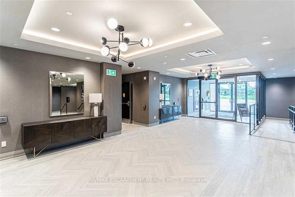 Unit 507 - 95 Dundas Street W, Oakville 3