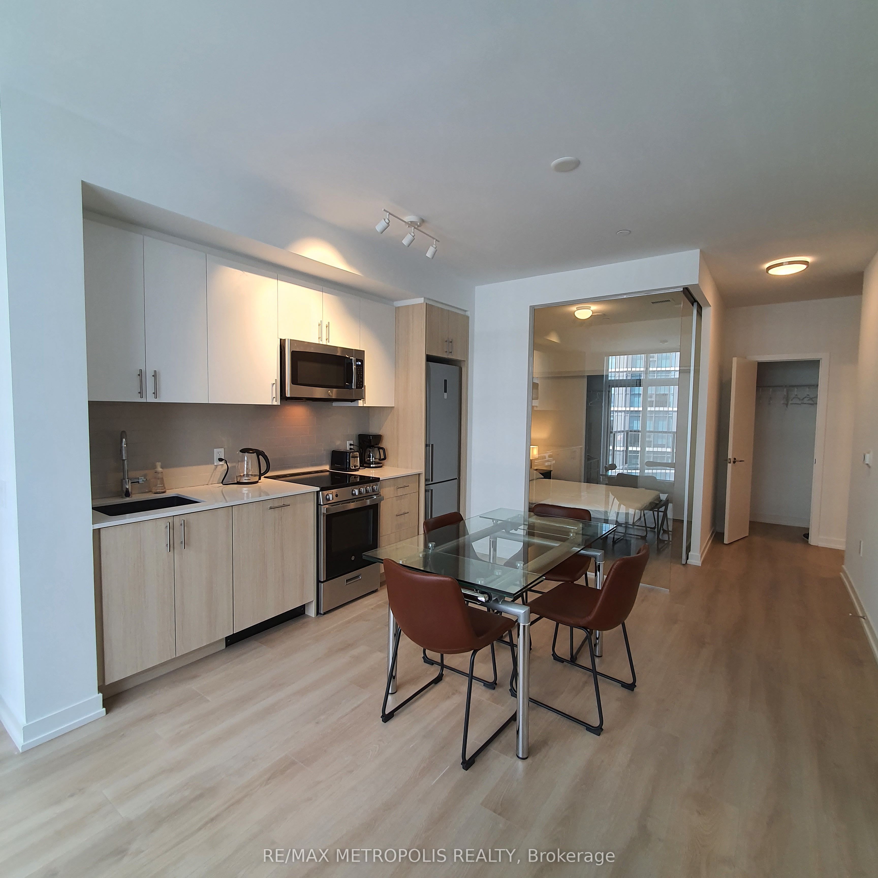 Unit 807 - 1195 The Queensway, Etobicoke 2