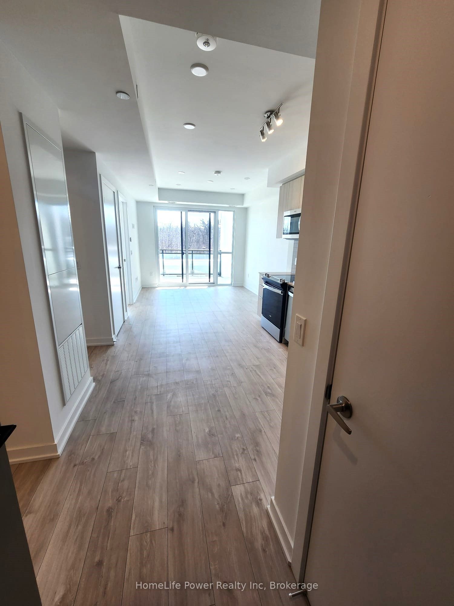 Unit 308 - 770 Whitlock Avenue, Milton 2