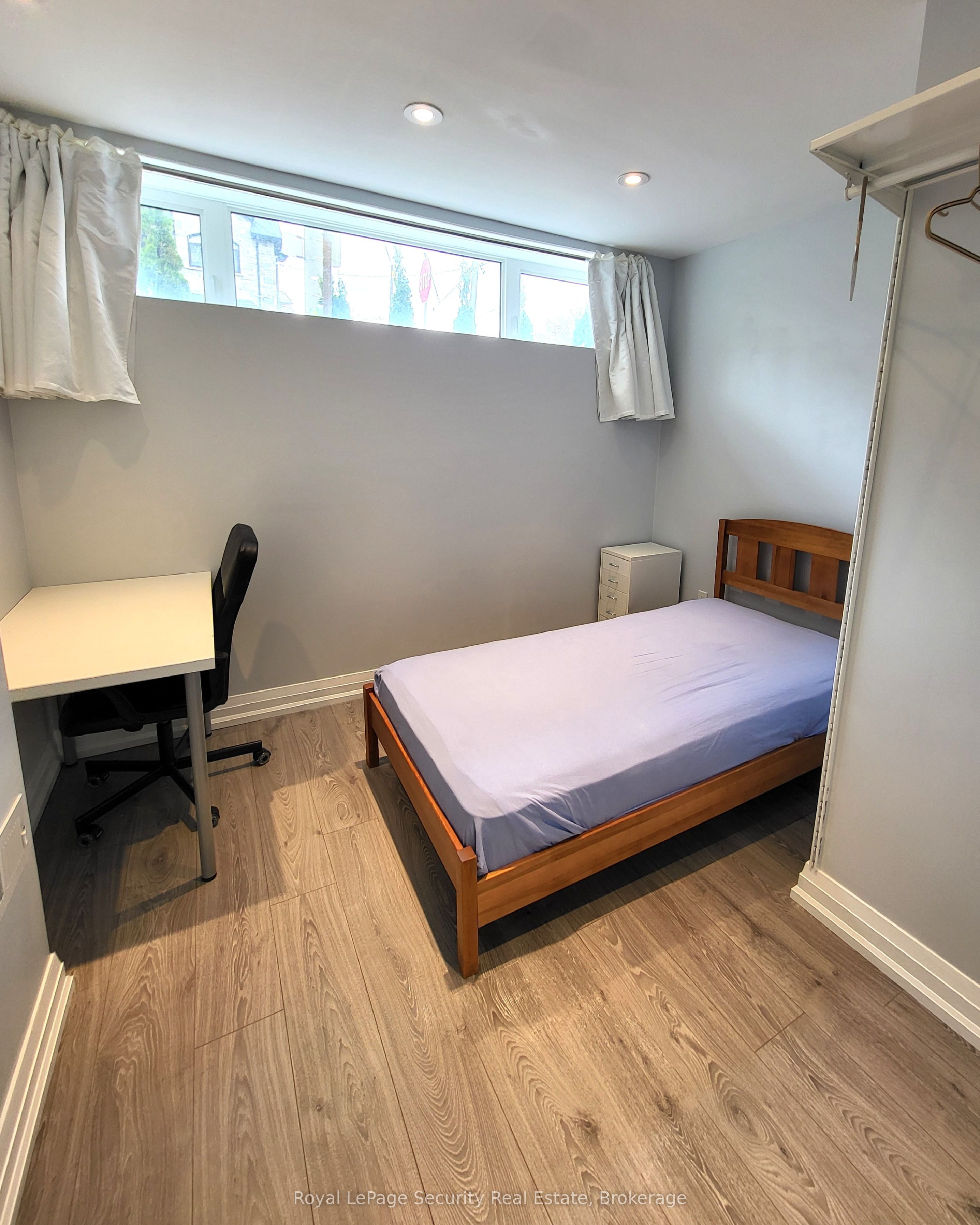 Unit Lower 1 - 196 Strathnairn Avenue, Toronto 3