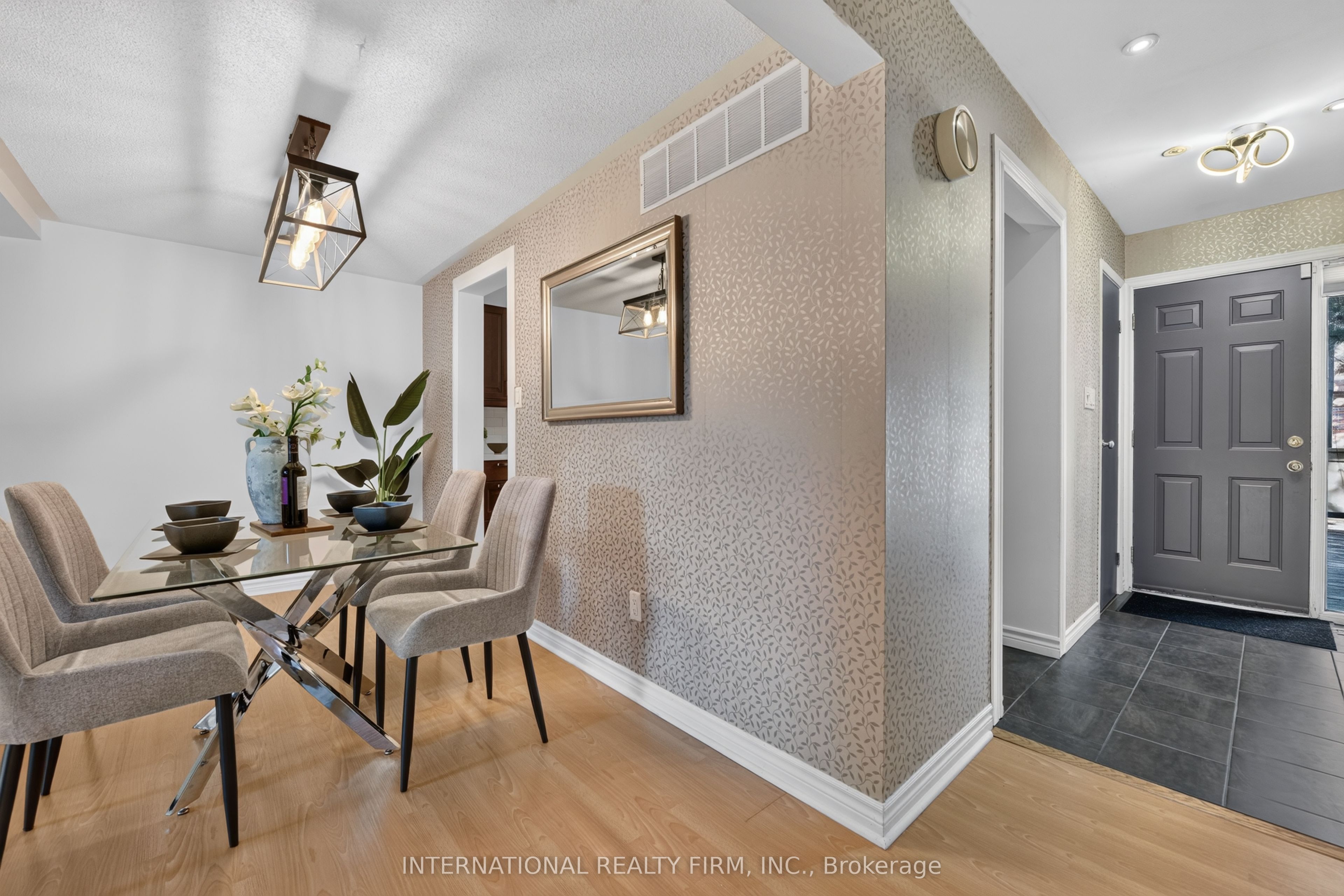 Unit 15 - 6855 Glen Erin Drive, Mississauga 4
