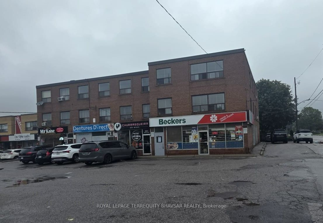 Unit 3 - 2827 Weston Road, North York 4