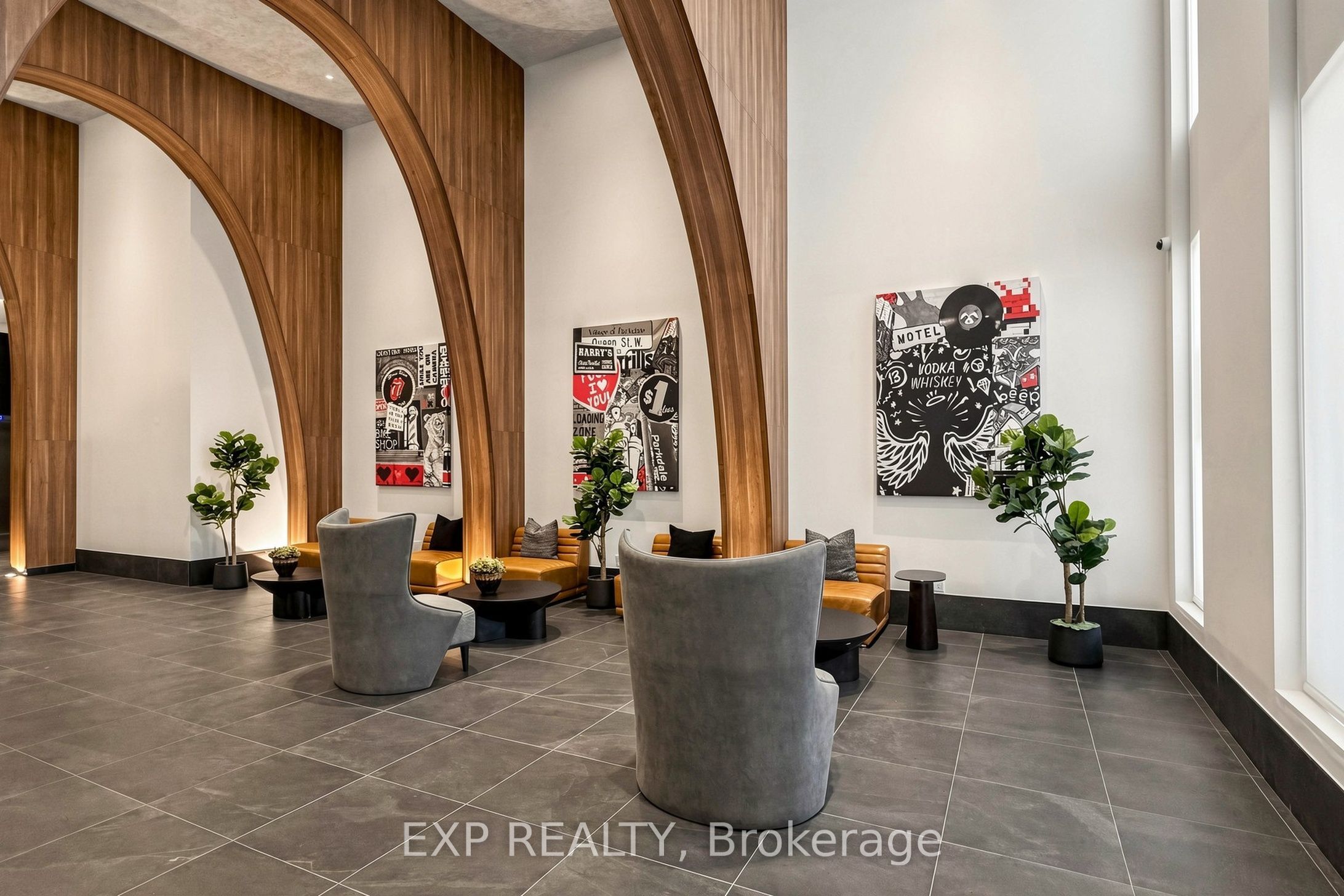 Unit 318 - 270 Dufferin Street, Toronto 2