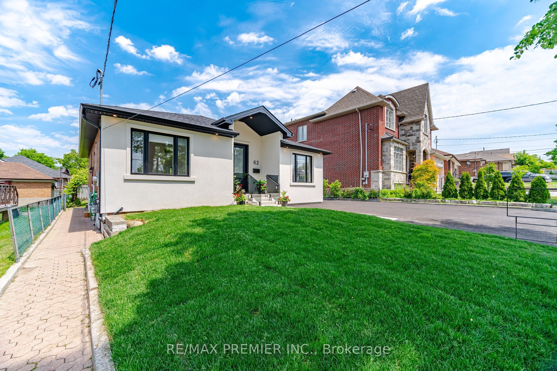 Unit Lower Level 1 - 62 Flamborough Drive, North York 2